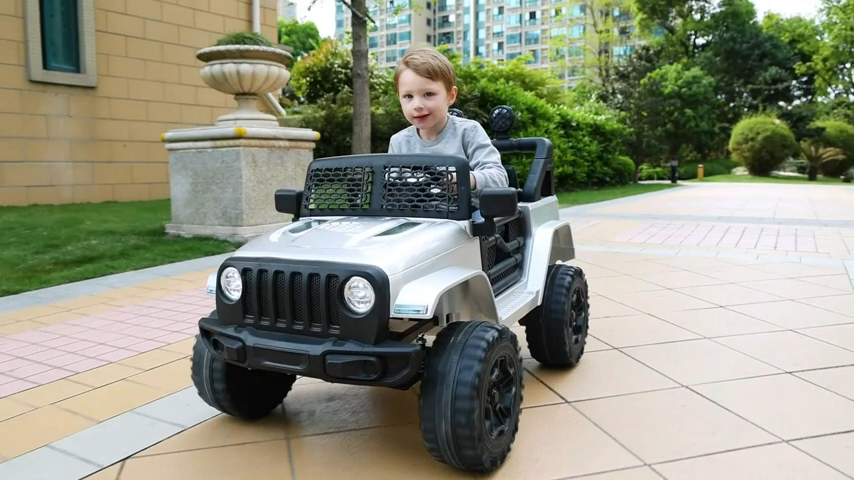 12V Battery Powered Kids Ride On Jeep with Remote Control and Music