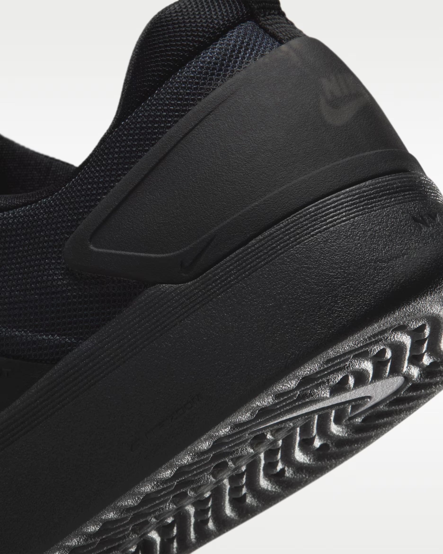 Nike SB Zoom Nyjah 4 - Black/White