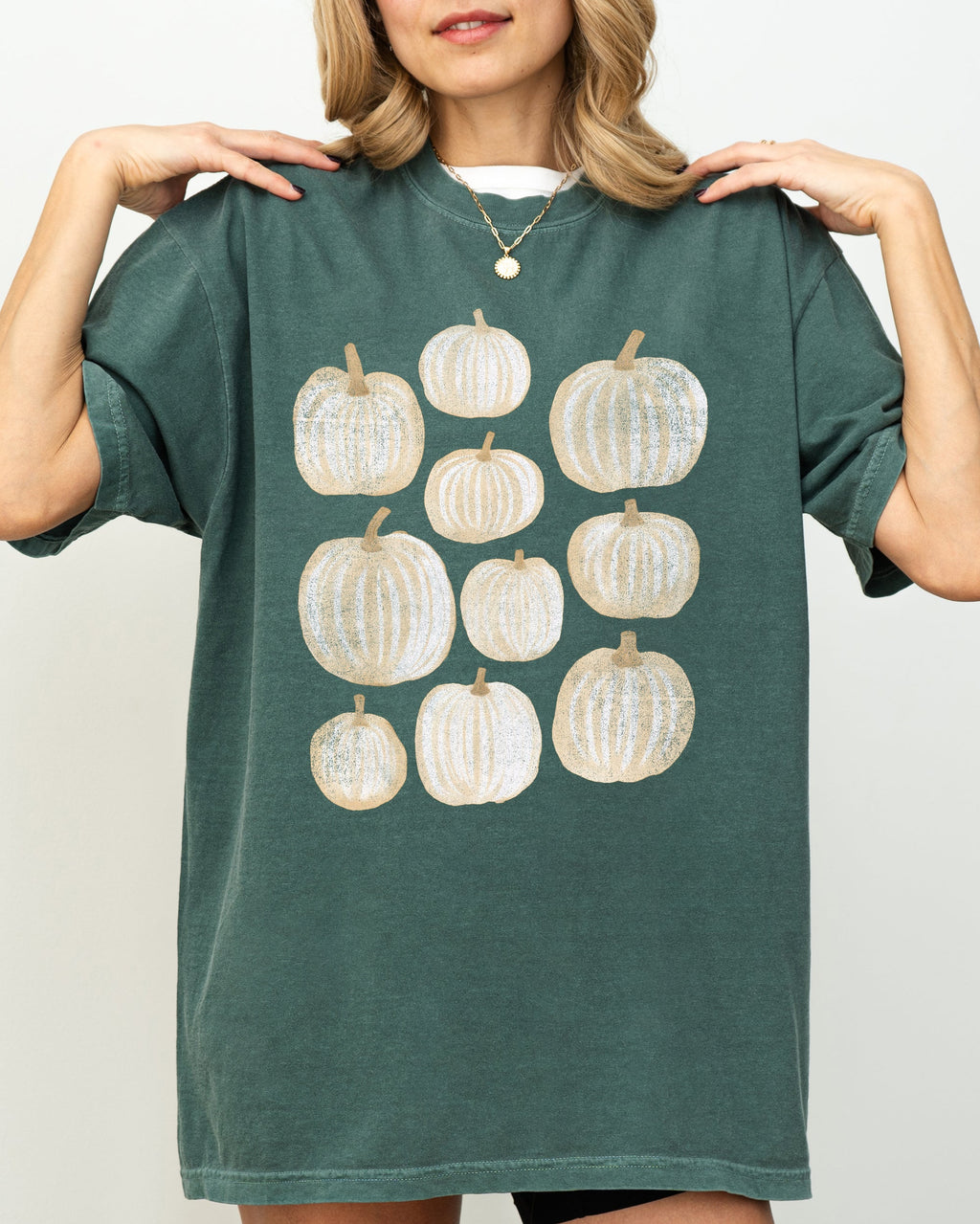 Autumn Pumpkins, Simplicity, Fall, Thanksgiving, Halloween Seasonal Comfort Colors Tee