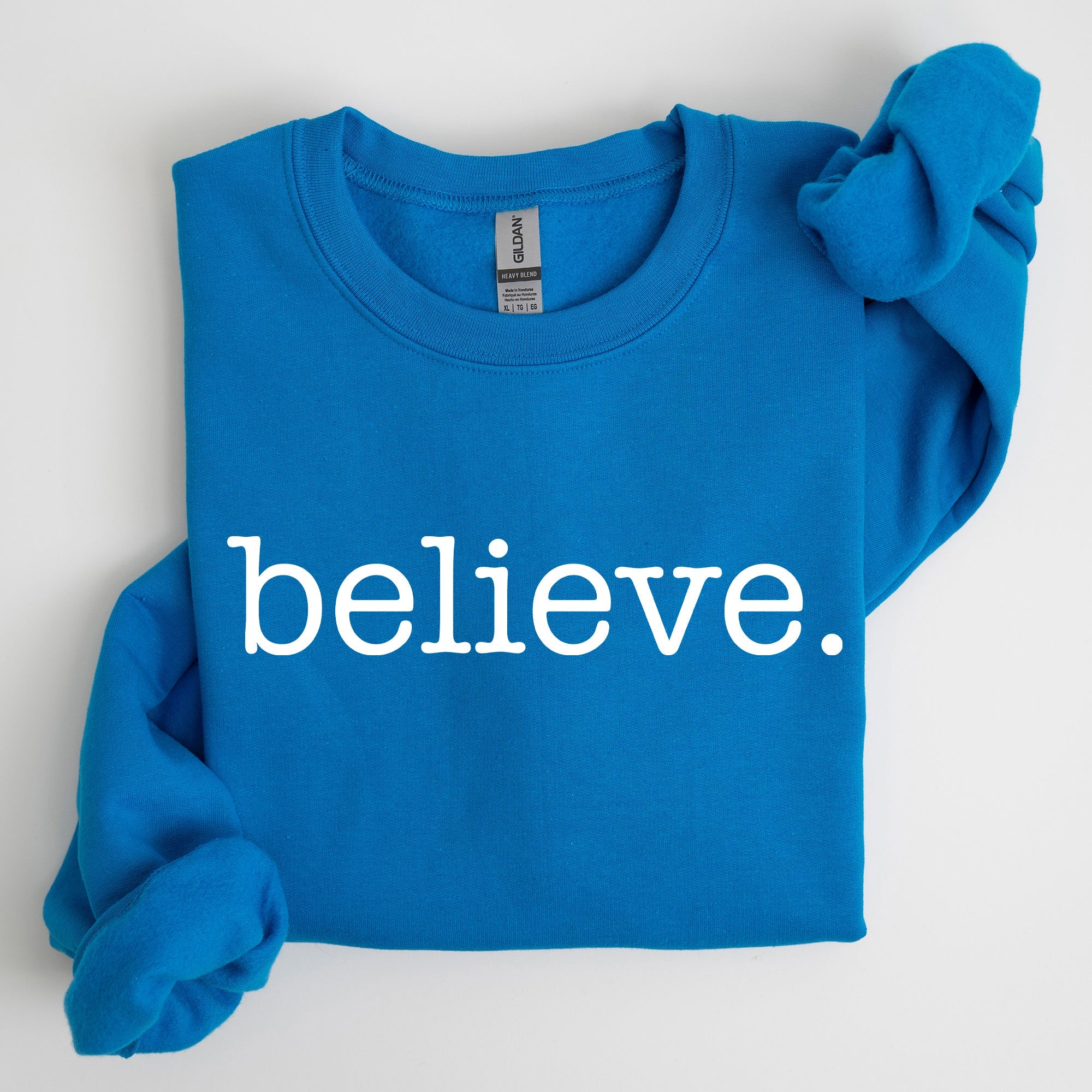 Believe Classic Minimalist Christmas Winter Snow Santa Xmas Cozy Festive Holidays Sweatshirt
