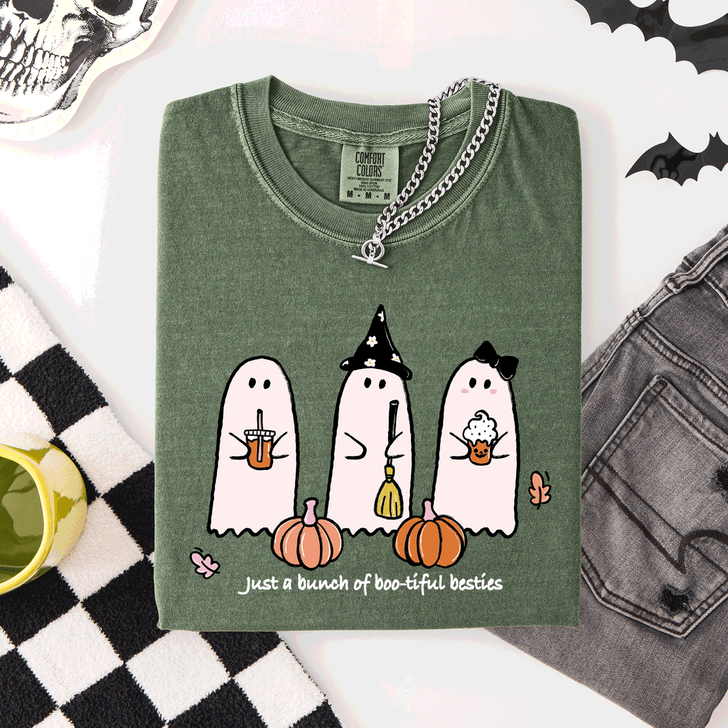 Besties Halloween Ghosts Cute Witch Pumpkin Festive Portrait Illustration Comfort Colors Tee