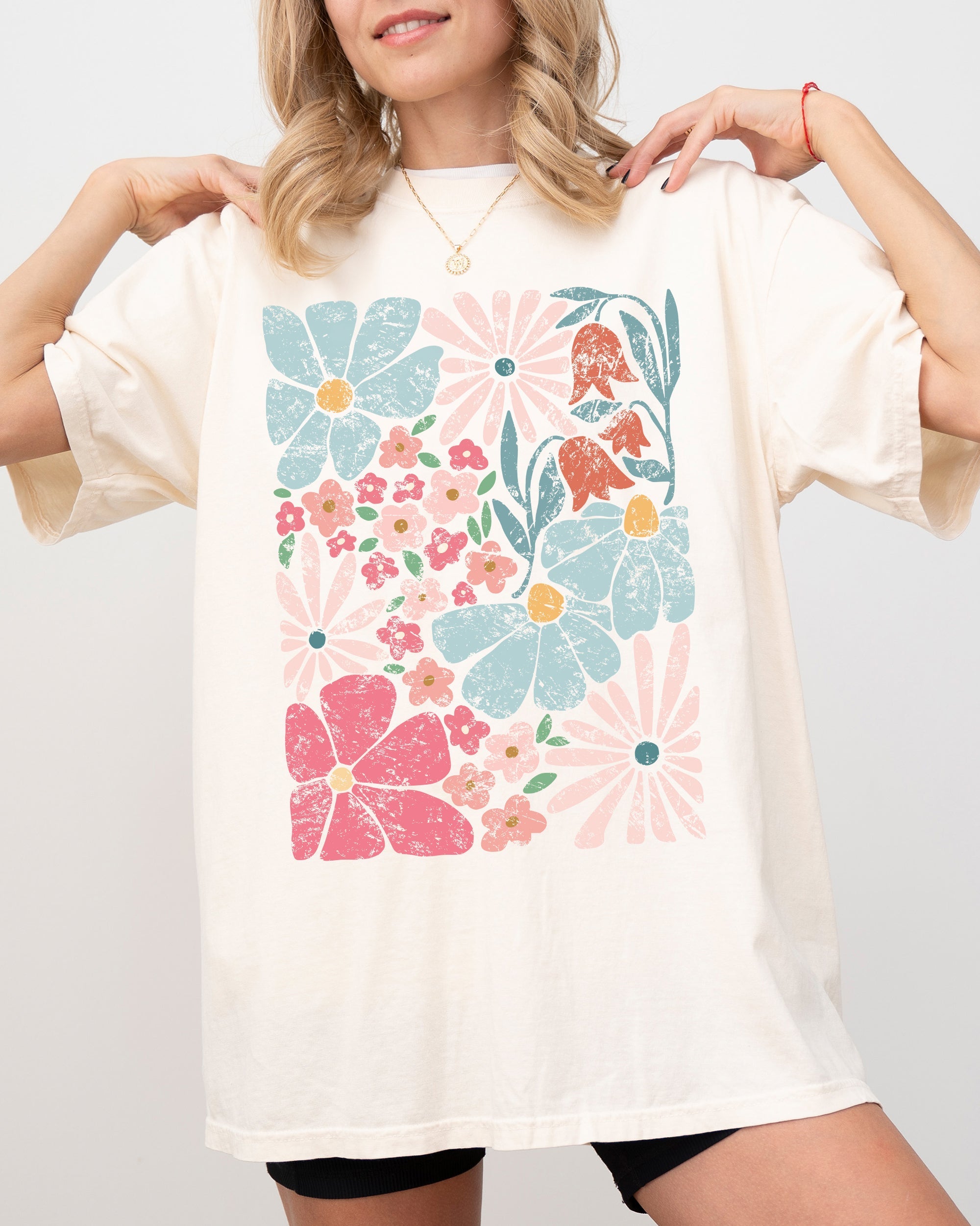 Blossoms Gorgeous Abstract Flowers Boho Floral Design Summer Vibes Gardening Festival Nature Comfort Colors Tee
