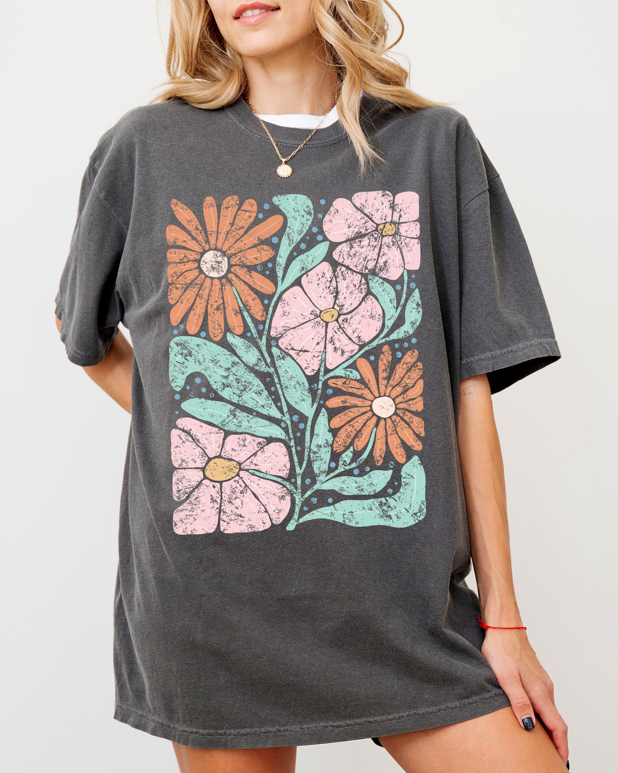 Bohemian Gorgeous Abstract Flowers Boho Floral Design Summer Vibes Gardening Festival Nature Comfort Colors Tee