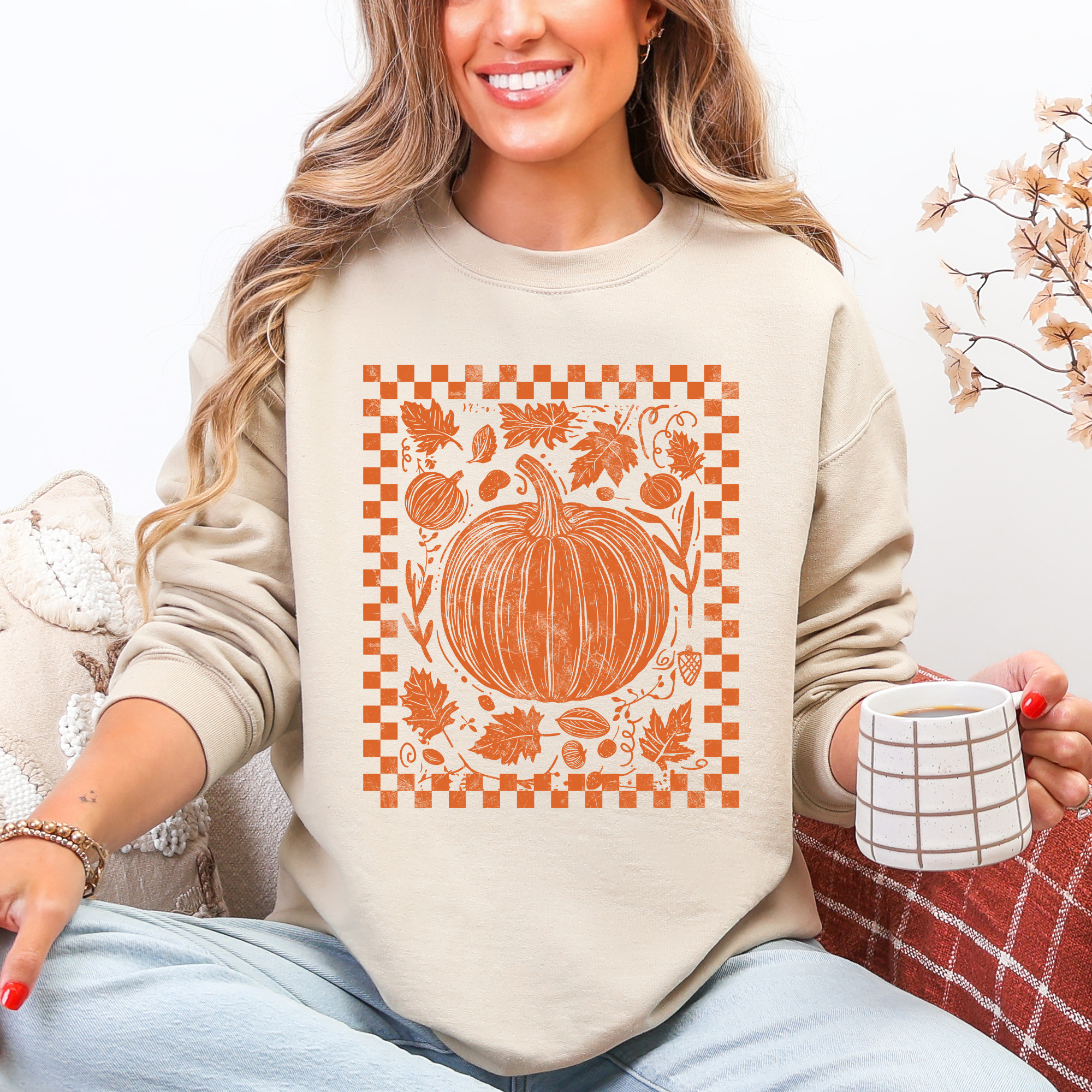 Checkered Pumpkin Minimalist Autumn Harvest Motif Cozy Seasonal For Fall Wardrobe Sweatshirt