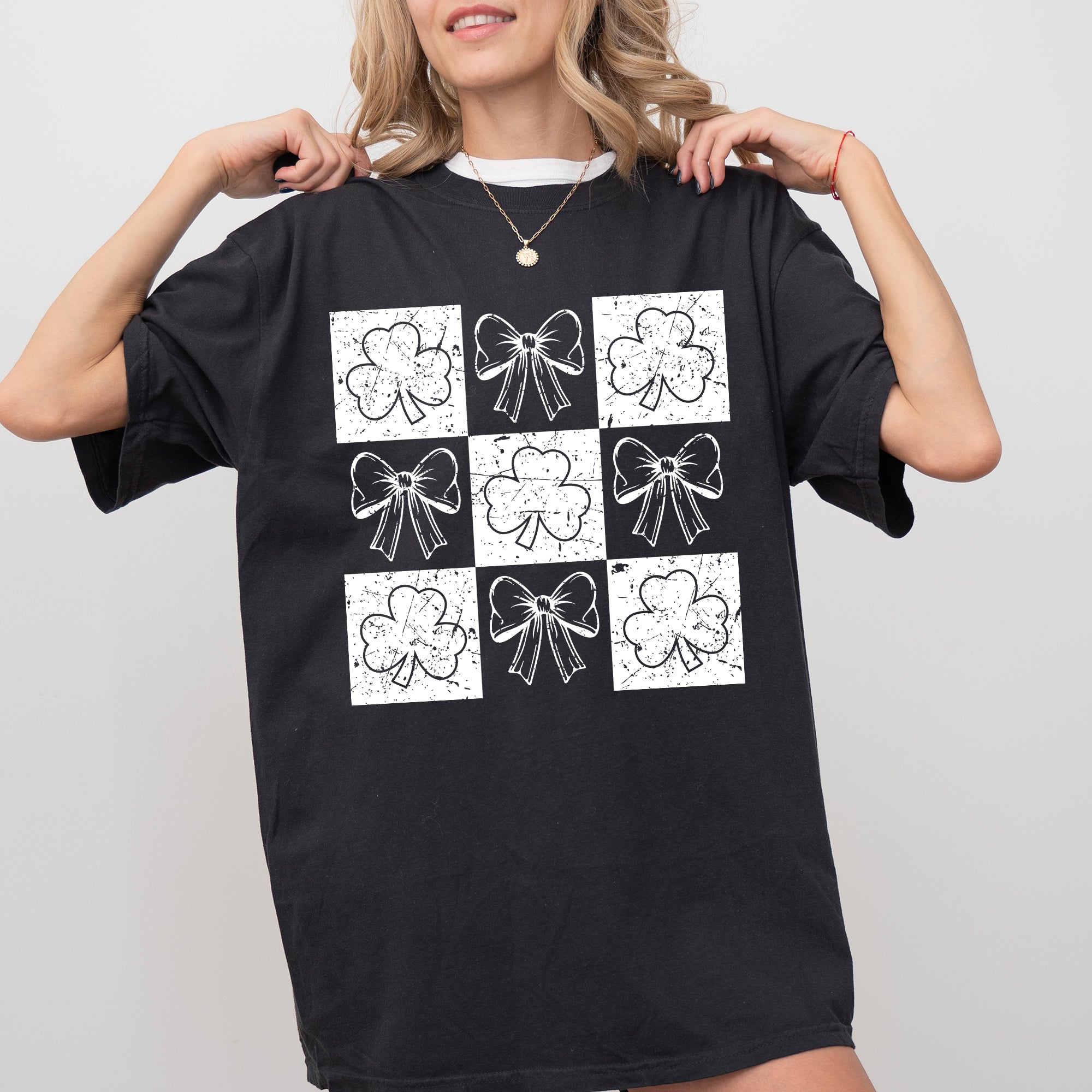 Checkered Retro Ribbon Bows St Patrick's Day Shamrock Clover Leprechaun Lucky Comfort Colors Tee