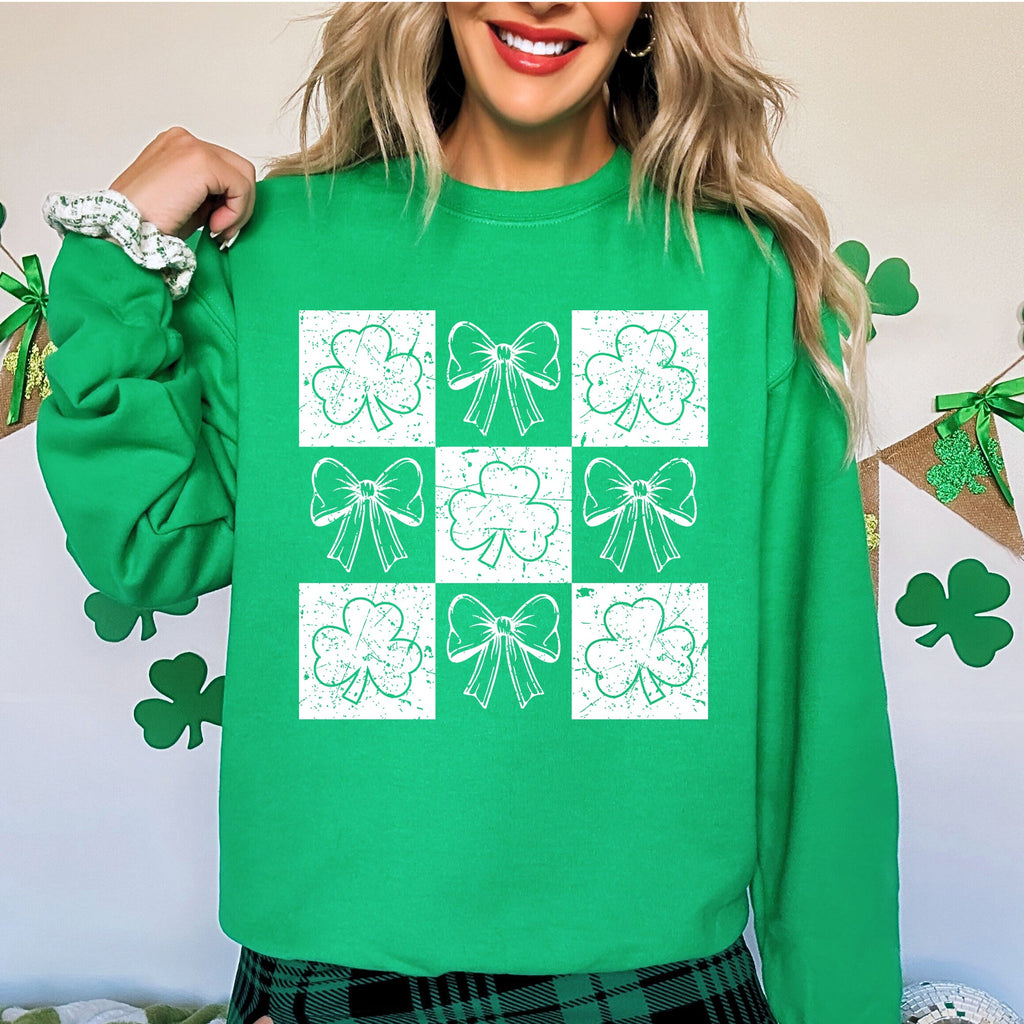Checkered Retro Ribbon Bows St Patrick's Day Shamrock Clover Lucky Leprechaun Sweatshirt
