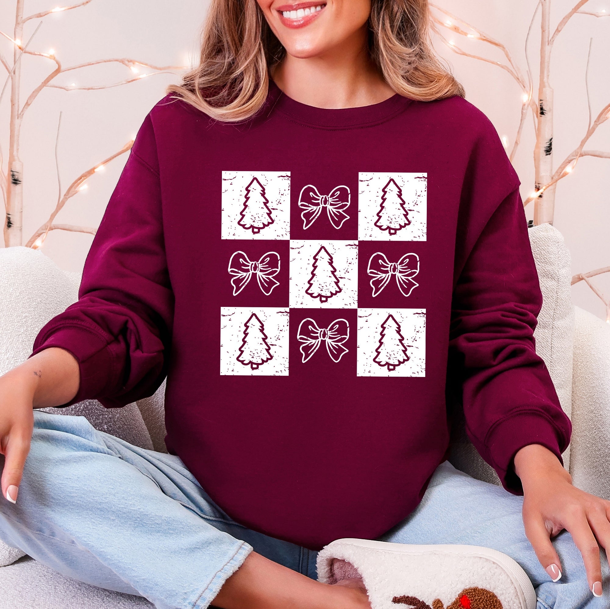 Christmas Geese Retro Cozy Winter Checkered Bows Tree Pattern Vintage Sweatshirt