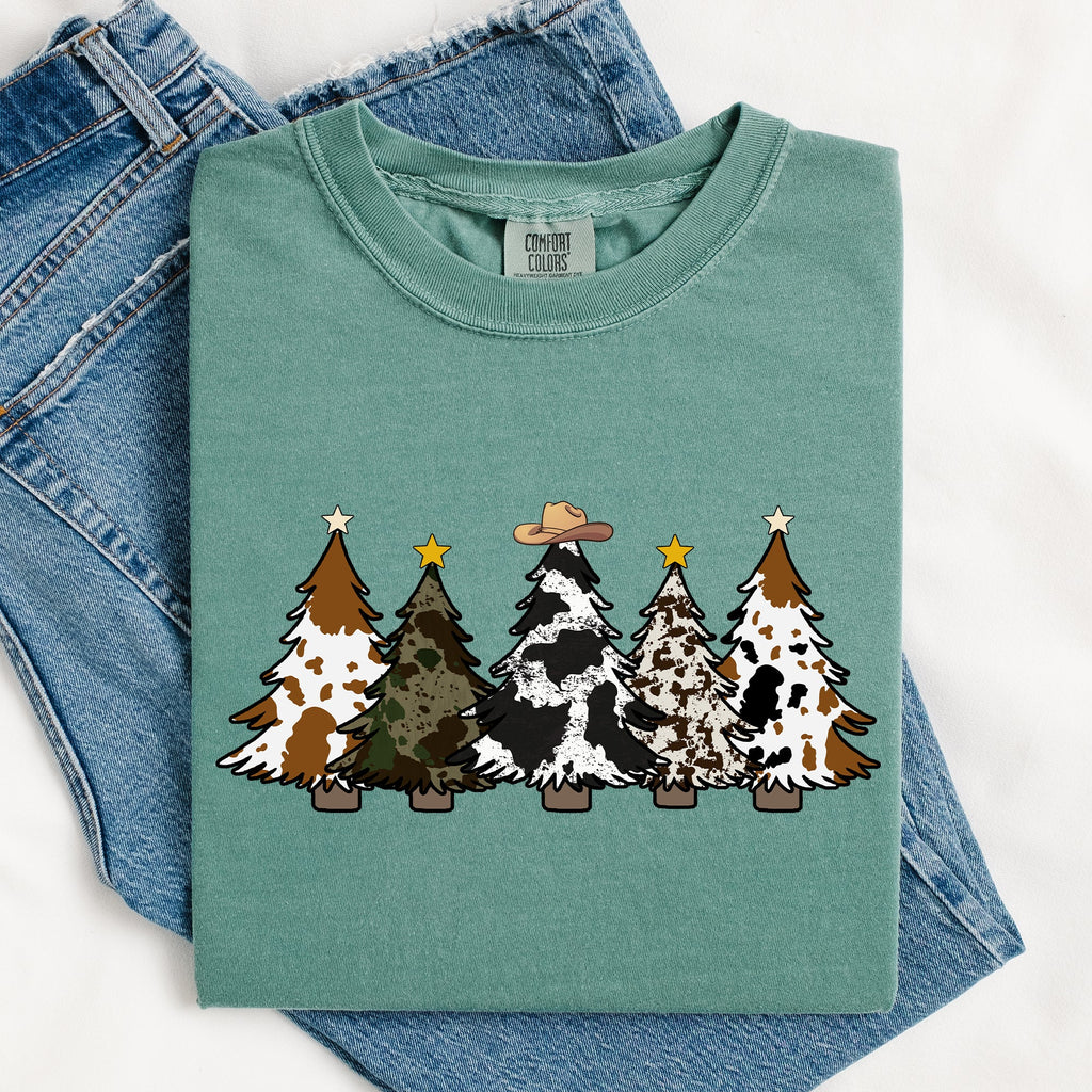 Cowboy Christmas Trees With Winter Snow Santa Silhouette Western Holiday Scene Comfort Colors Tee