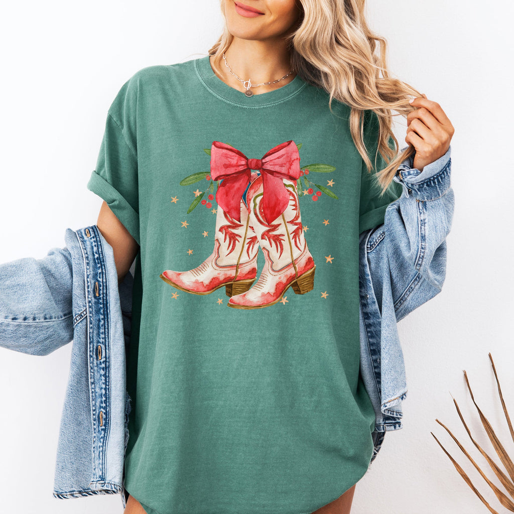 Cowgirl Boots Cowboy Bows Mistletoe Christmas Santa Country Western Xmas Comfort Colors Tee