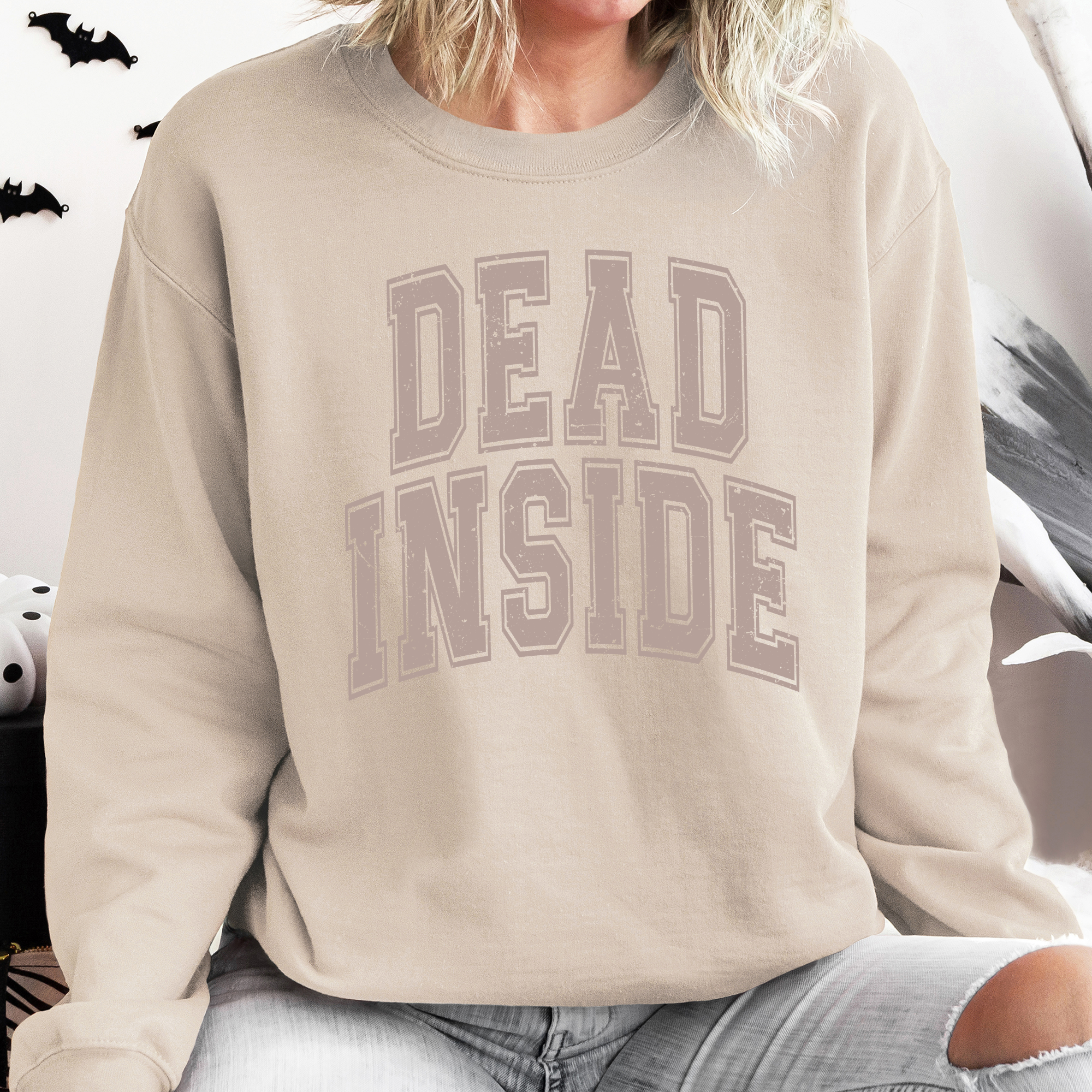 Dead Inside Mood Halloween Vibes Autumn Night Fashion Statement Cozy Graphic Edition Sweatshirt