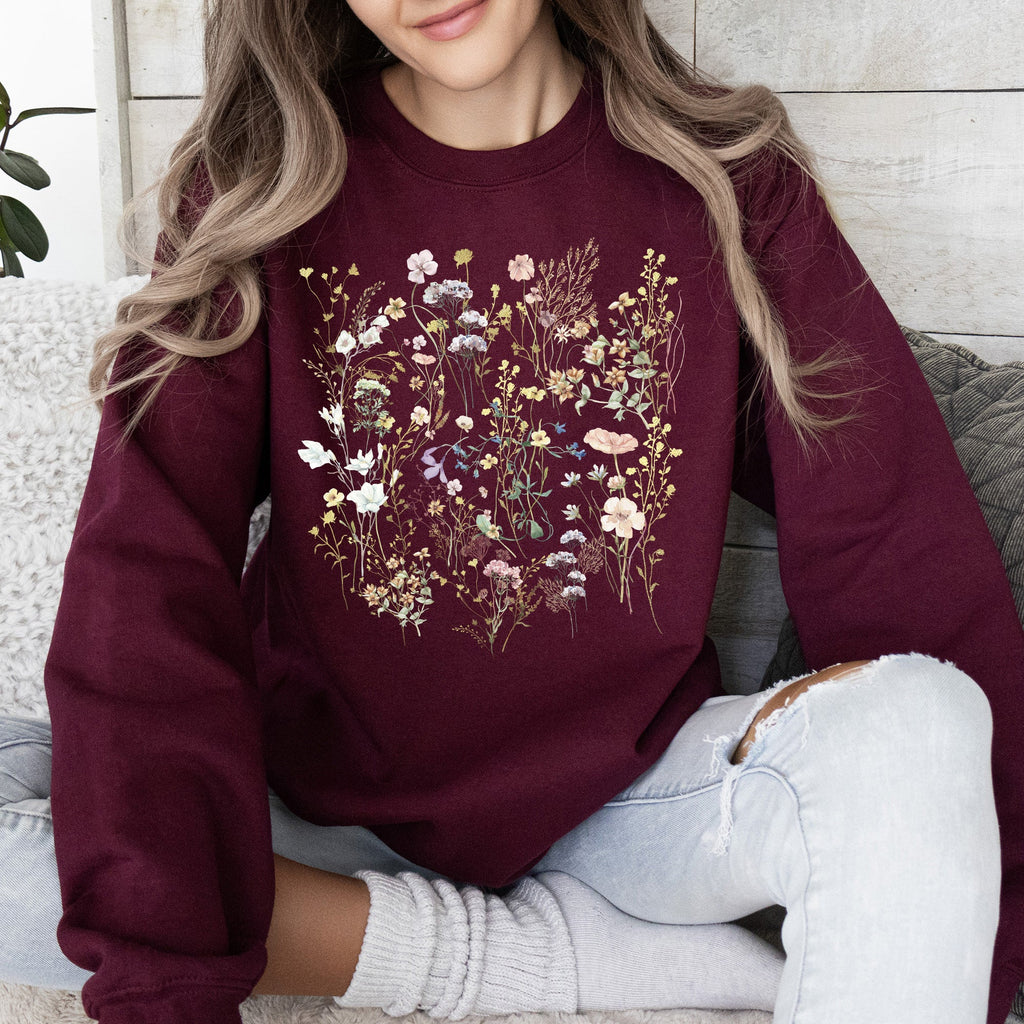 Delicate Wildflowers Forest Meadow Pressed Flowers Floral Collection Edition Sweatshirt