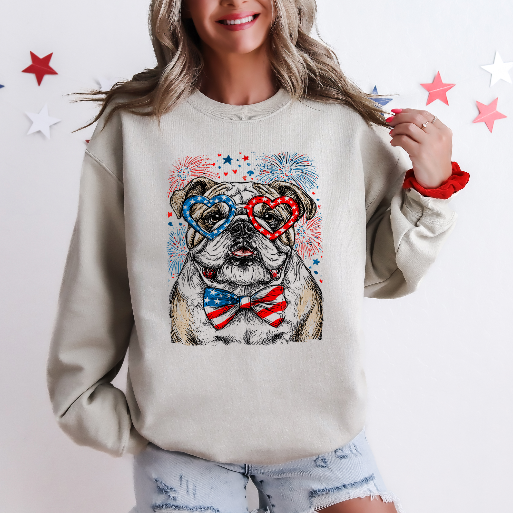 English Bulldog Patriotic USA America Pet Lover 4th of July American Flag Emblem Sweatshirt