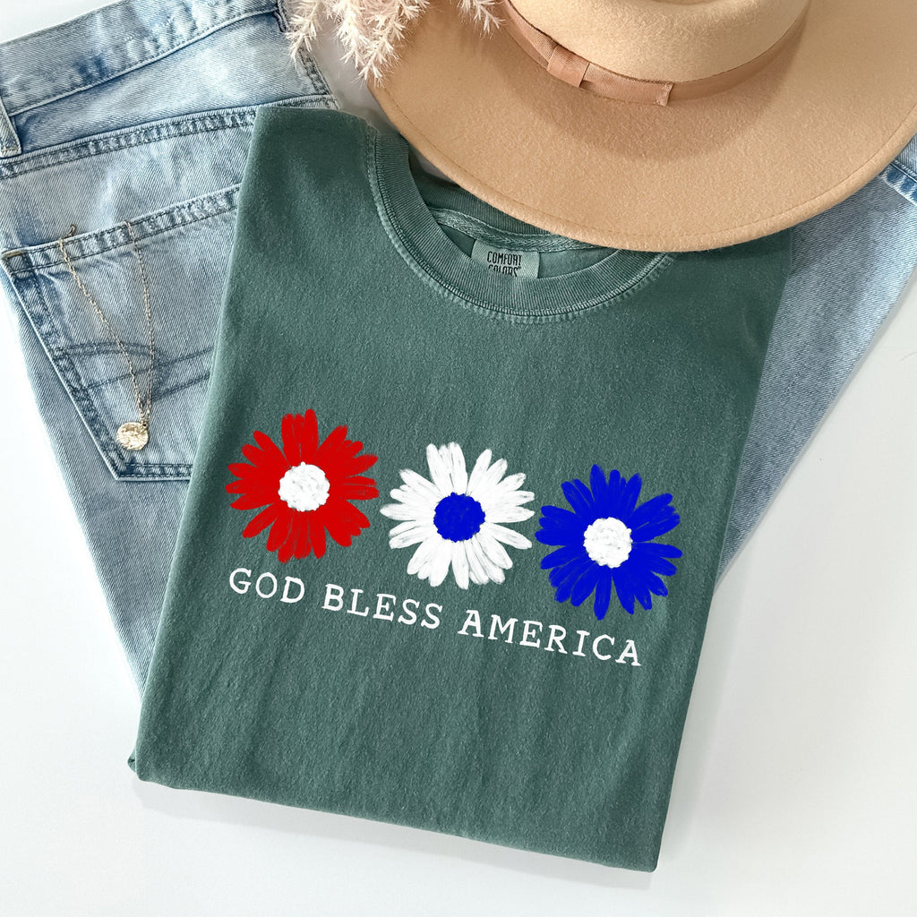 Flowers God Bless America Red White Blue Patriotic Floral Retro Americana Theme Comfort Colors Tee