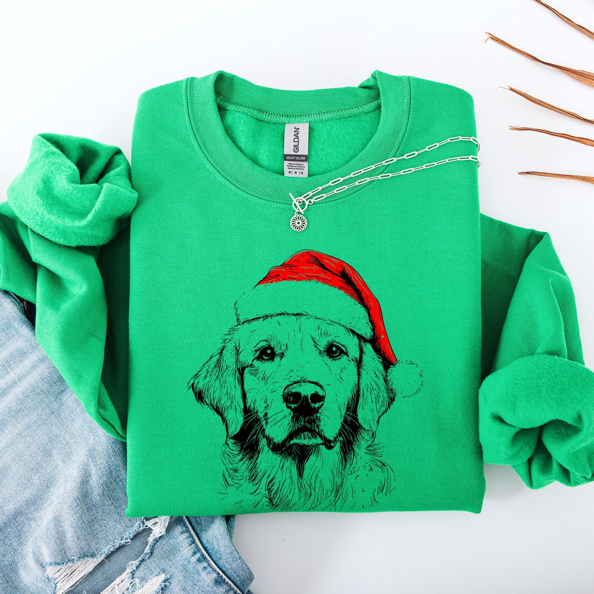 Golden Retriever Santa Claus Christmas Cheer For Devoted Dog Lovers Festive Pet Pride Sweatshirt