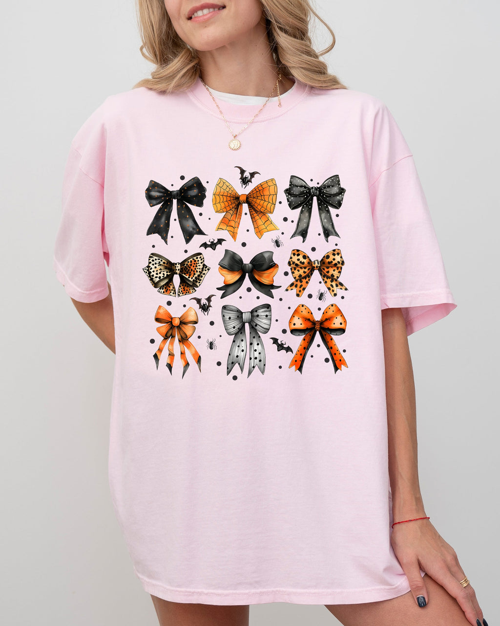 Halloween Bat Bows Girly Ribbons Coquette Spooky Autumn Fall Thanksgiving Comfort Colors Tee