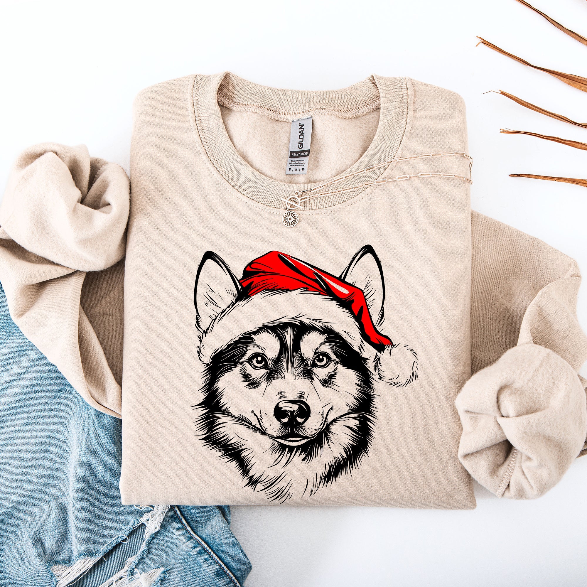Husky Santa Christmas Dog Lover Festive Holiday Theme For Pet Lovers Cozy Fleece Sweatshirt