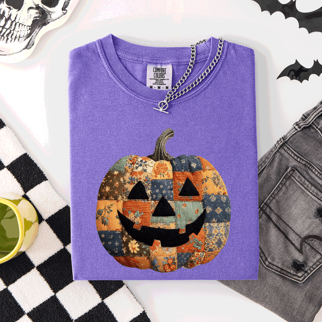 Jack O Lantern Faux Quilt Pumpkin Halloween Fall Autumn Spooky Cozy Comfort Colors Tee