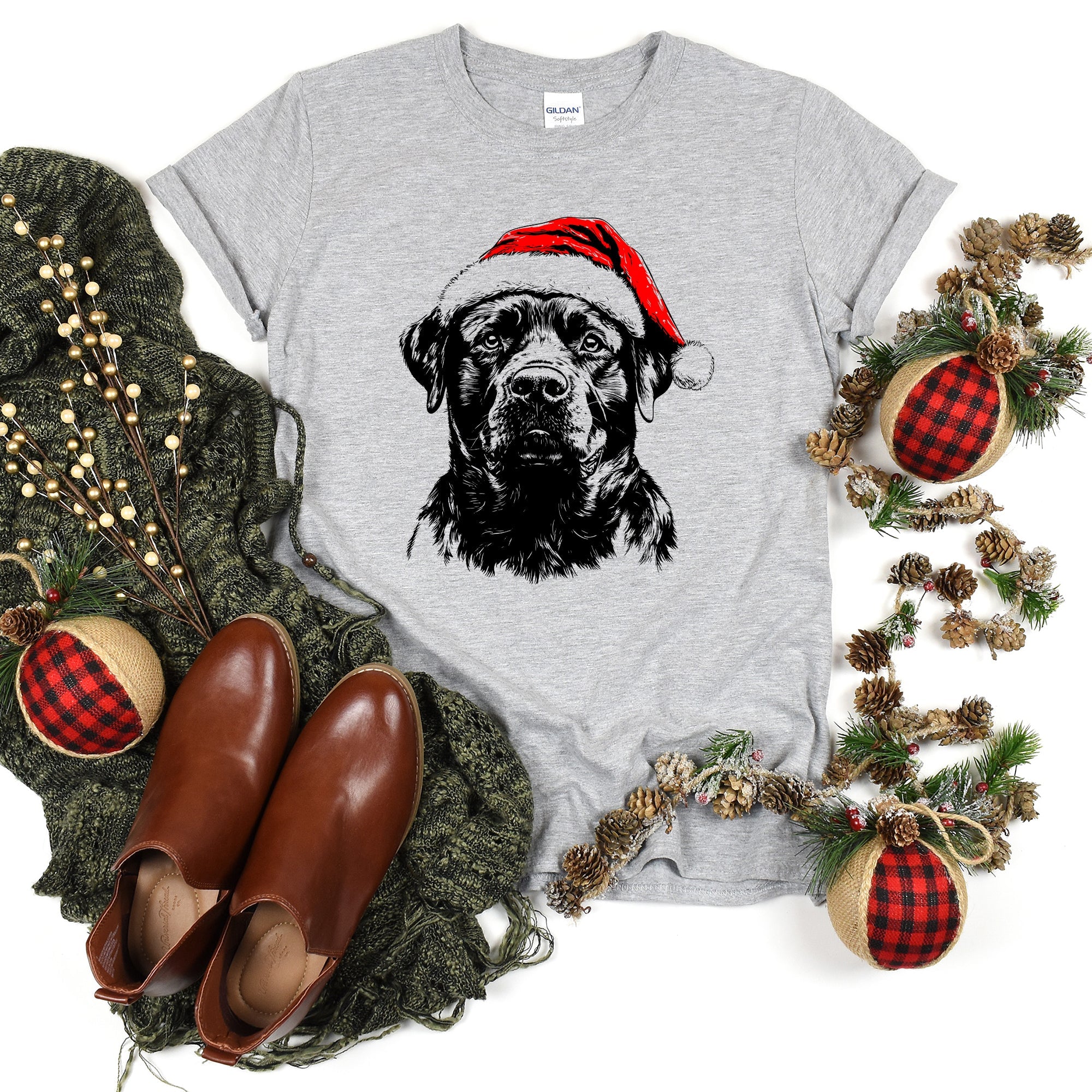 Rottweiler Santa Christmas Dog Lover Pet Holiday Themed Cozy Graphic Design Comfort Colors Tee