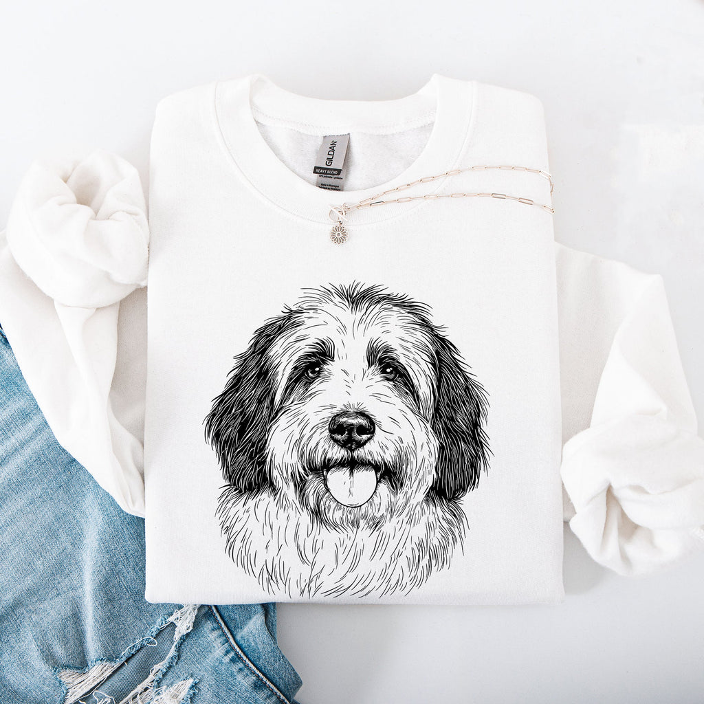 English Sheepdog For Dog Lovers And Pet Parents Who Adore The Classic Breed Graphic Sweatshirt