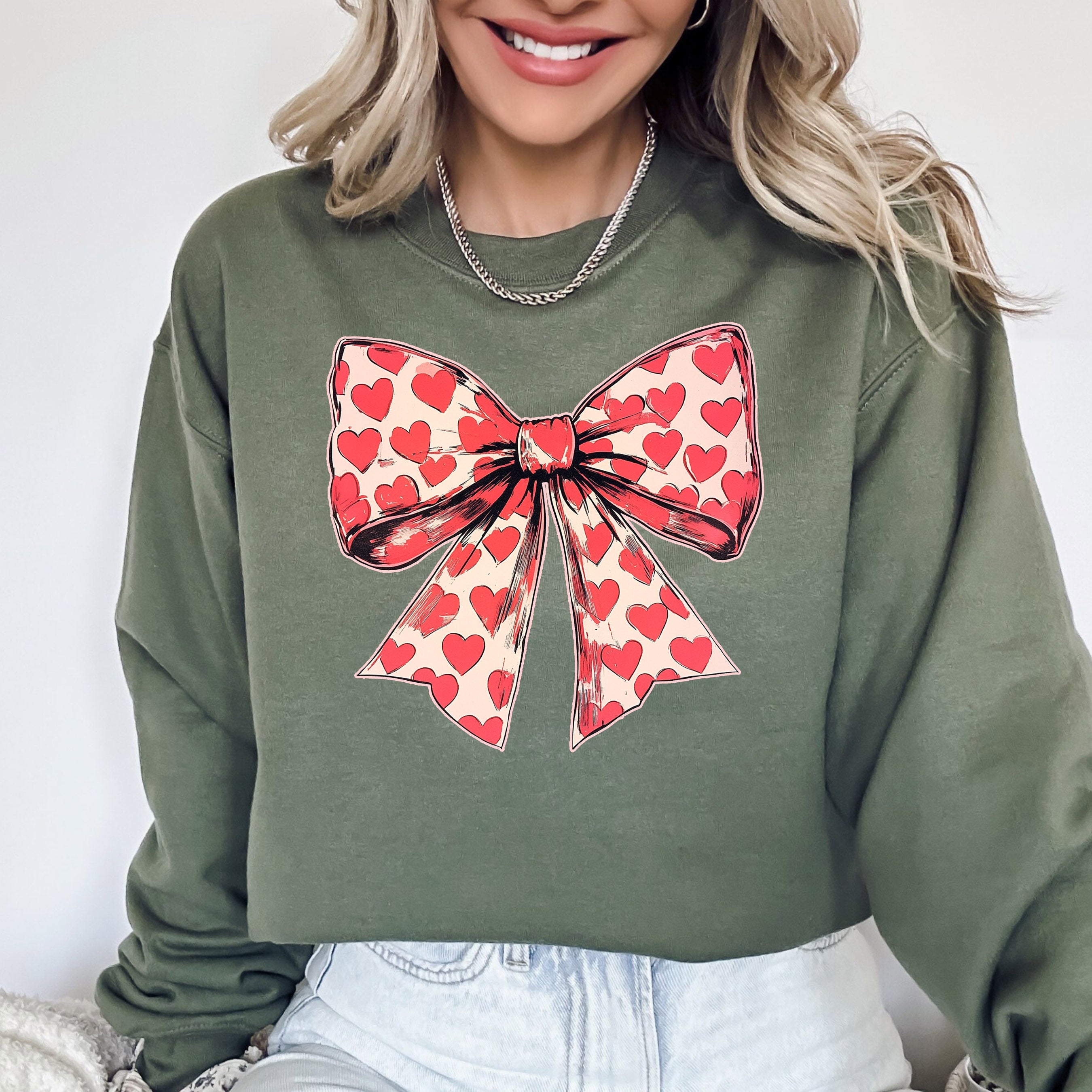 Vintage Bow Hearts Coquette Valentine's Day Love Romantic Artwork Graphic Sweatshirt