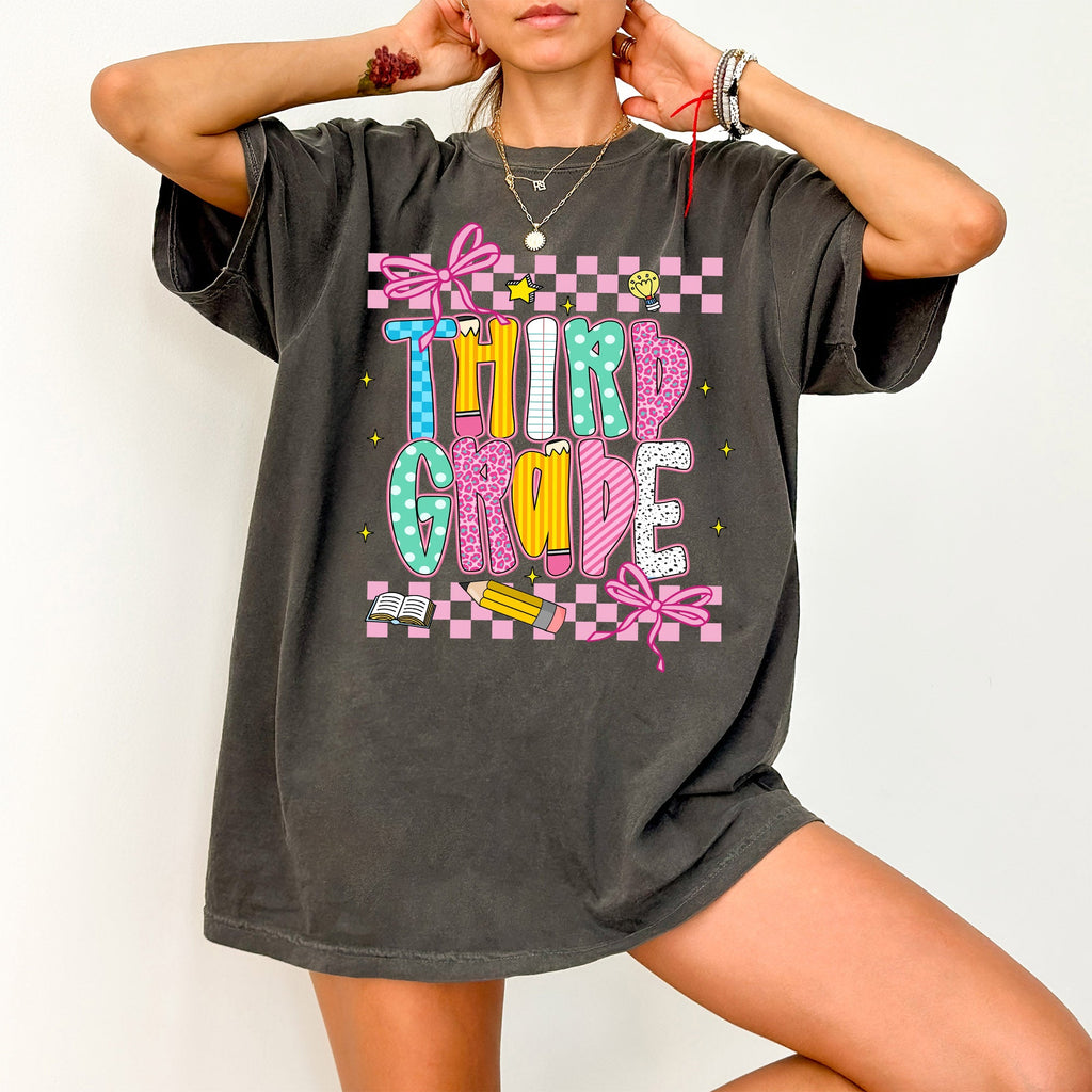 Third Grade Teacher Back to School Checkered Bow First Day of School Comfort Colors Tee