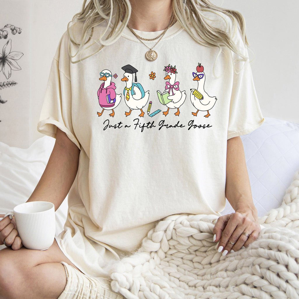 Just A Fifth Grade Goose Back To School Bow Teacher Appreciation Comfort Colors Tee