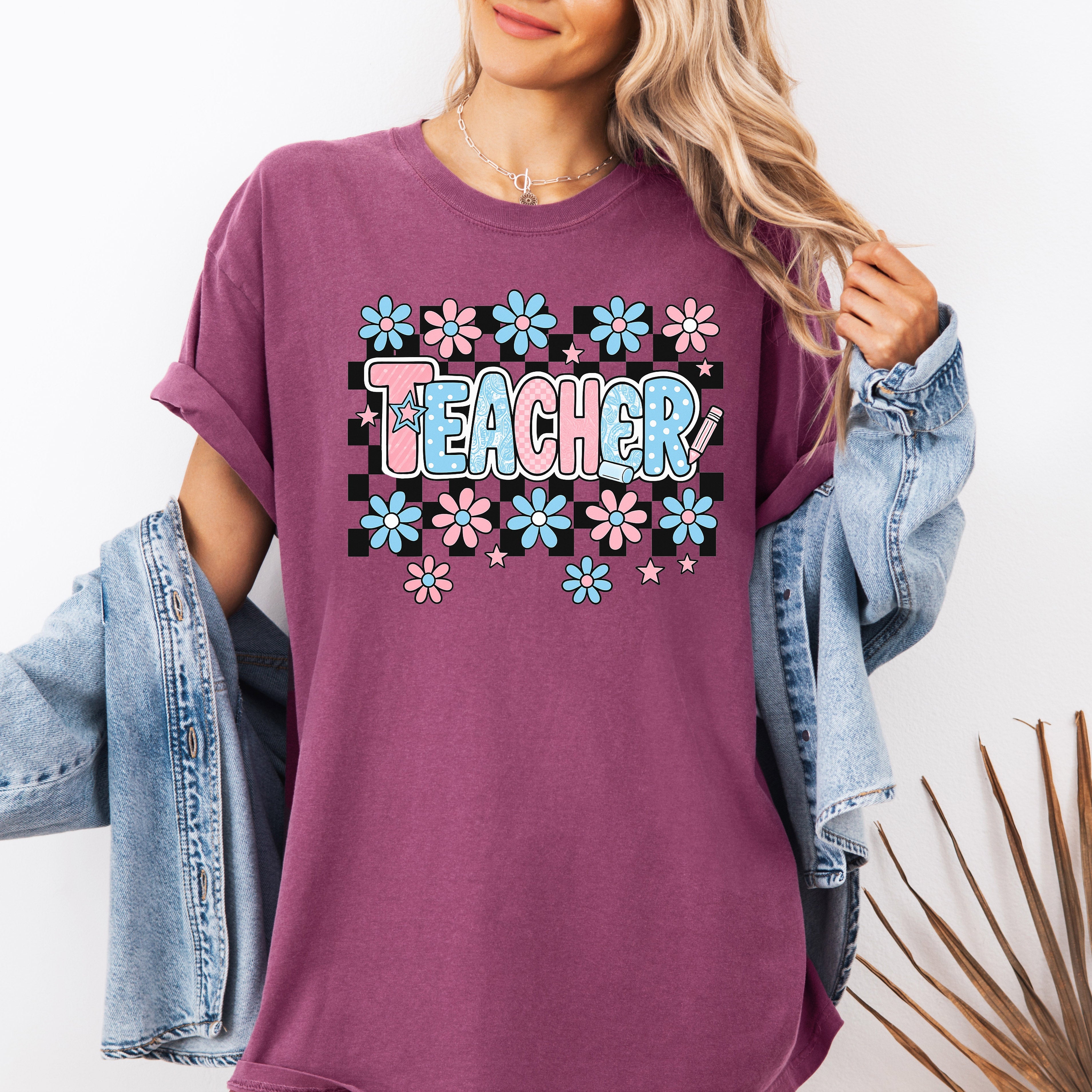 Teacher Checkered Retro Floral Back To School First Day Of School Cute Coquette Appreciation Comfort Colors Tee