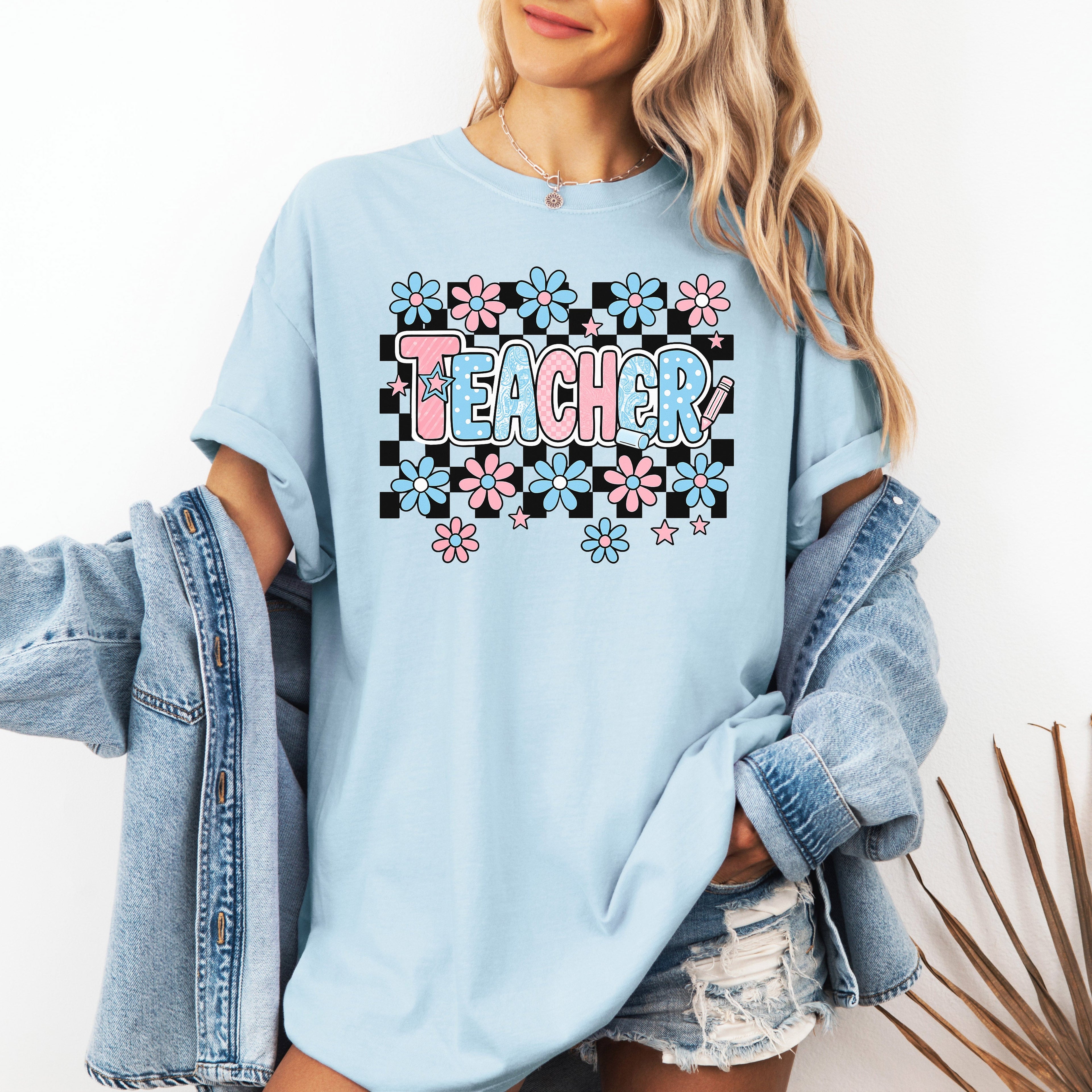 Teacher Checkered Retro Floral Back To School First Day Of School Cute Coquette Appreciation Comfort Colors Tee