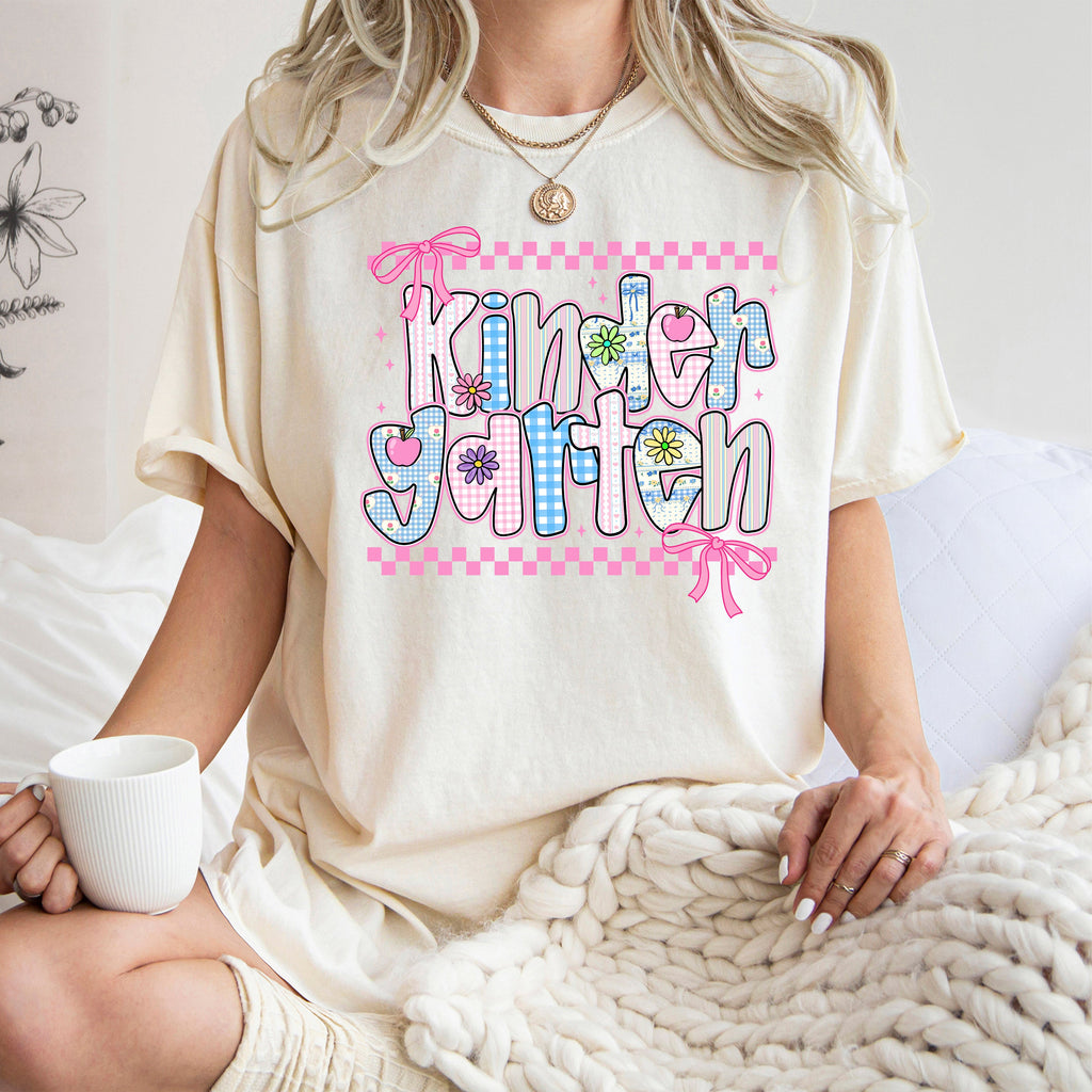 Kindergarten Teacher Retro Checkered Back To School First Day Of School Cute Teacher Appreciation Comfort Colors Tee