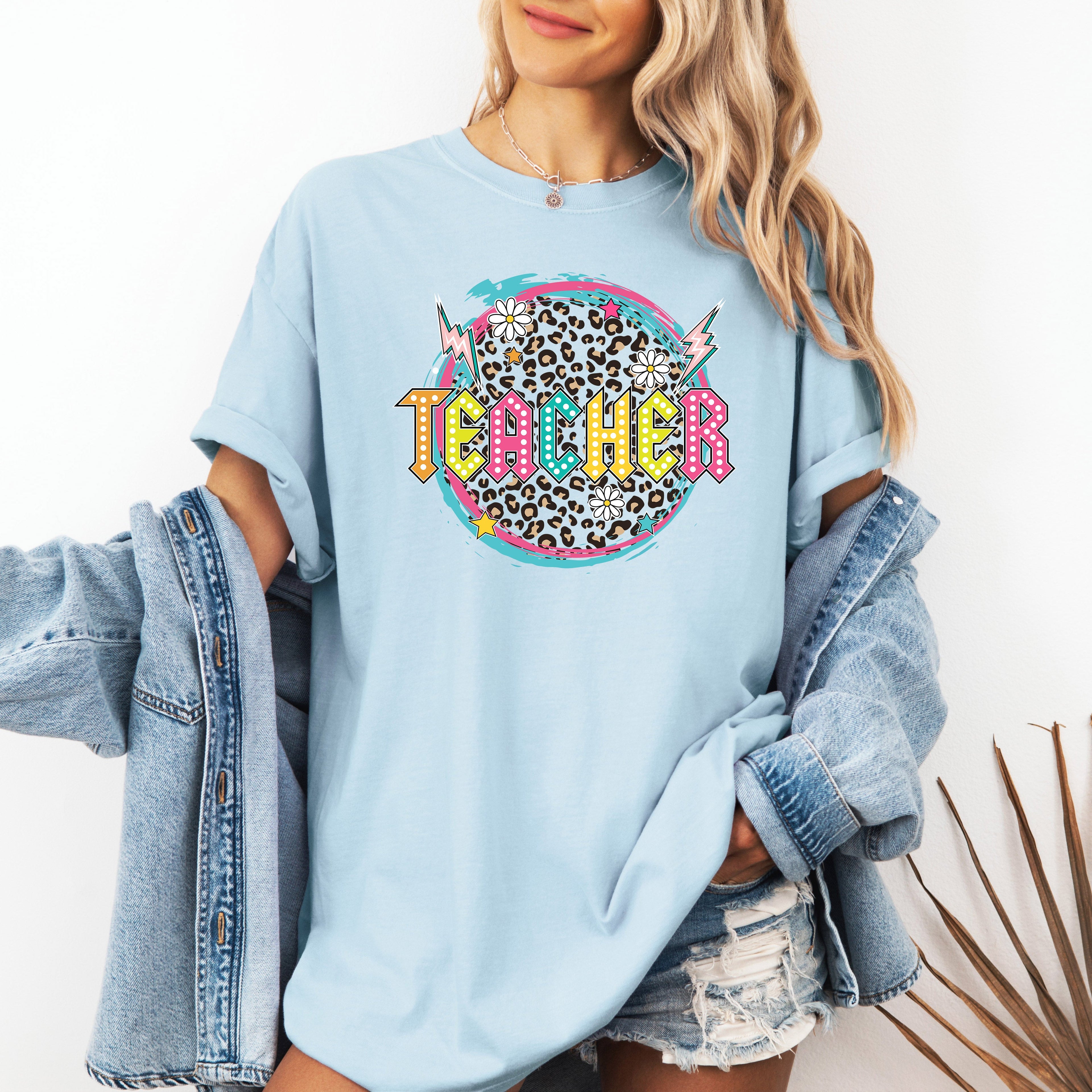 Teacher Leopard Daisy Back To School First Day Coquette Theme Comfort Colors Tee