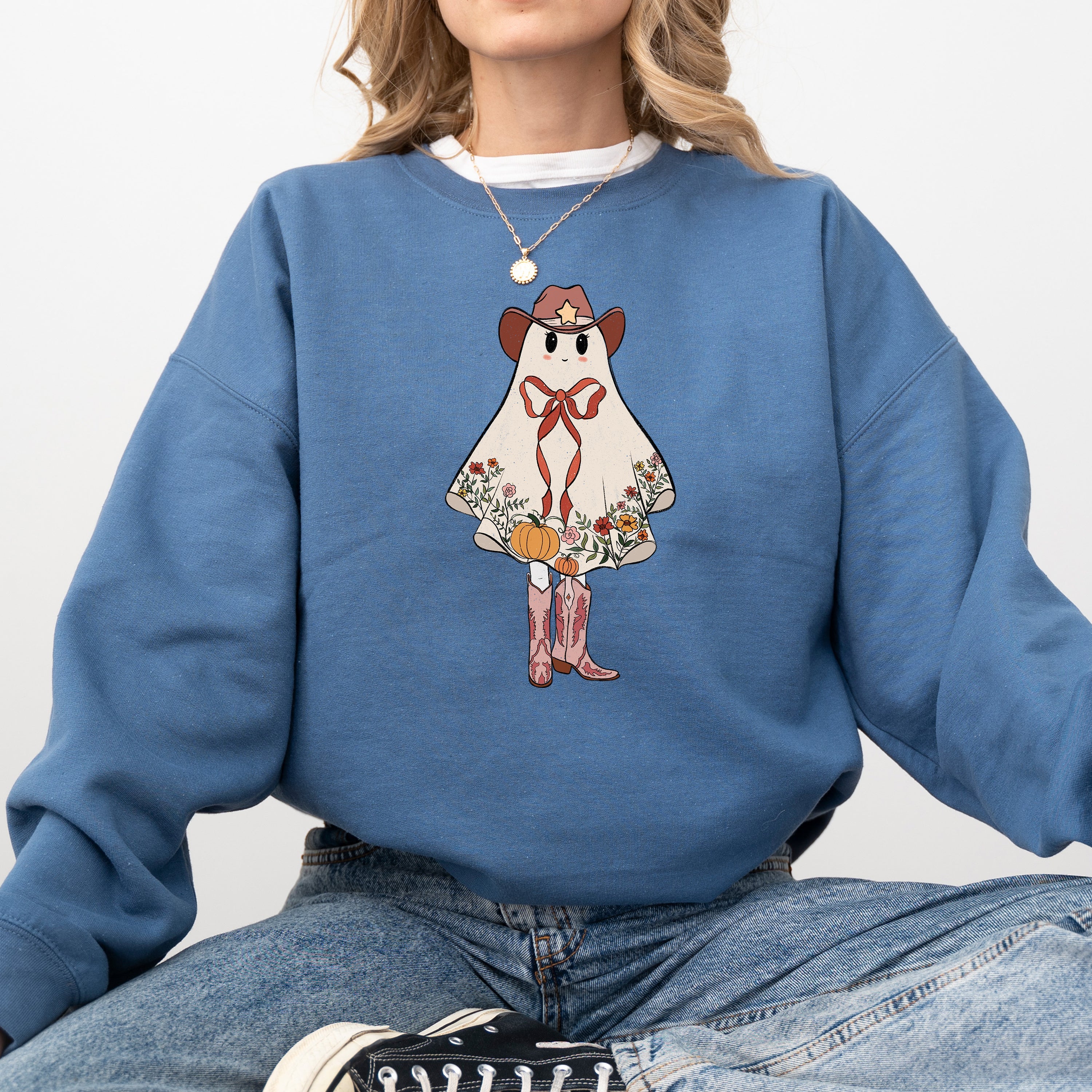 Cute Cowgirl Ghost Halloween Western Vintage Pumpkin Spooky Retro Graphic Sweatshirt