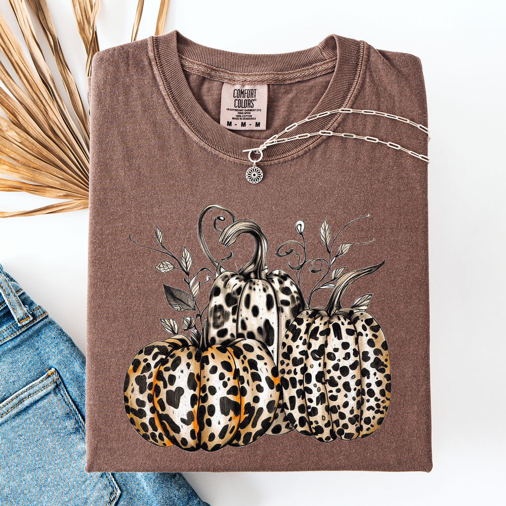 Leopard Print Pumpkins Watercolor Bouquet Autumn Halloween Scene Comfort Colors Tee