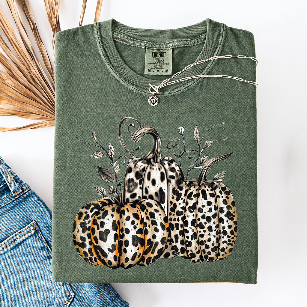Leopard Print Pumpkins Watercolor Bouquet Autumn Halloween Scene Comfort Colors Tee