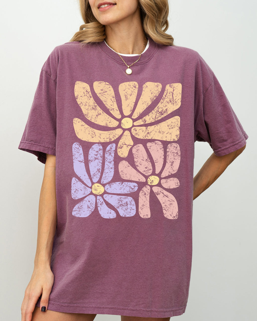Lovely Gorgeous Abstract Flowers Boho Floral Design Summer Vibes Comfort Colors Tee