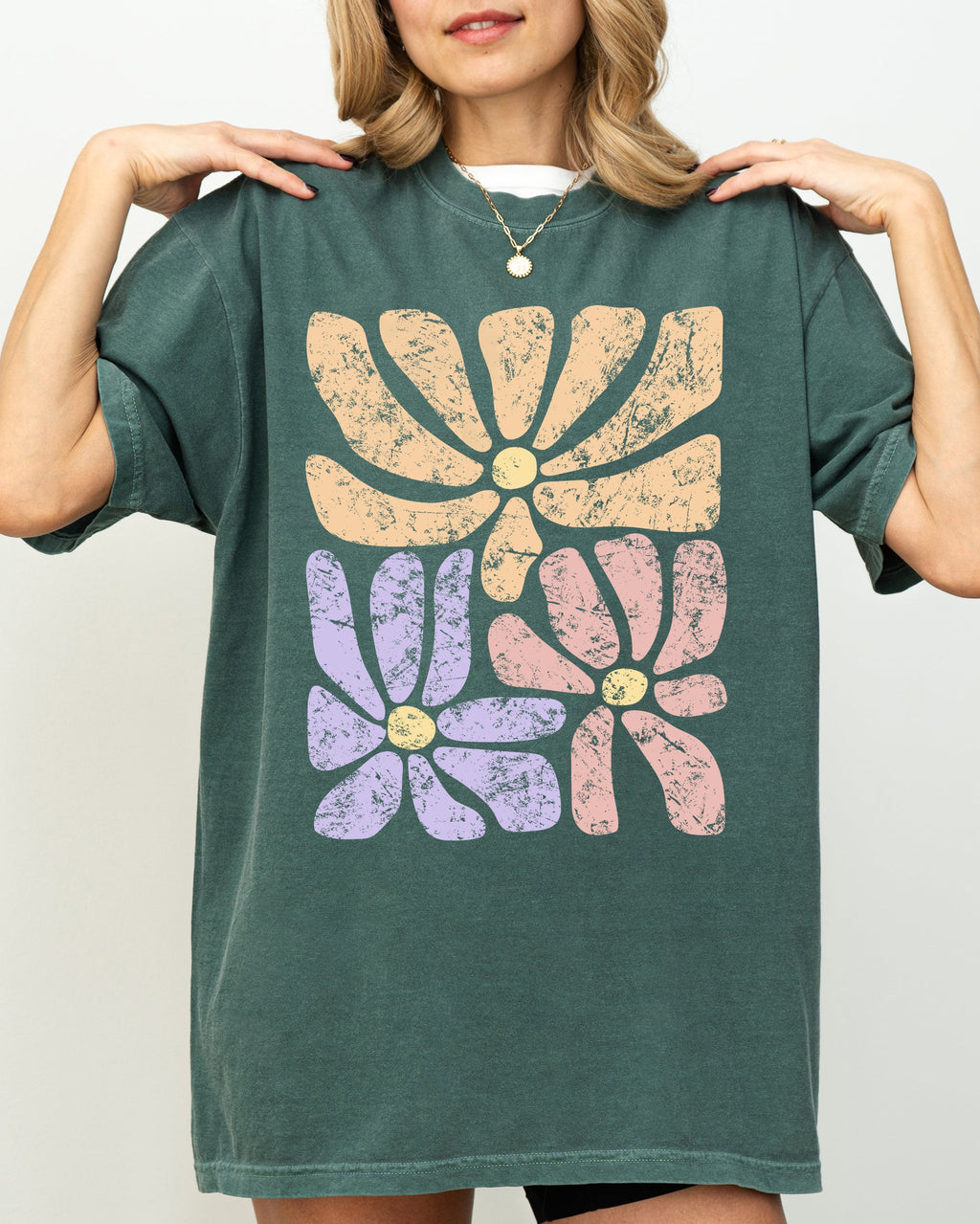 Lovely Gorgeous Abstract Flowers Boho Floral Design Summer Vibes Comfort Colors Tee