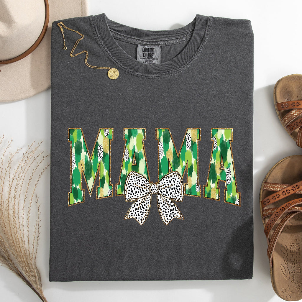 Mama Painted Dalmatian Bow St Patrick's Day Shamrock Clover Lucky Leprechaun Comfort Colors Tee