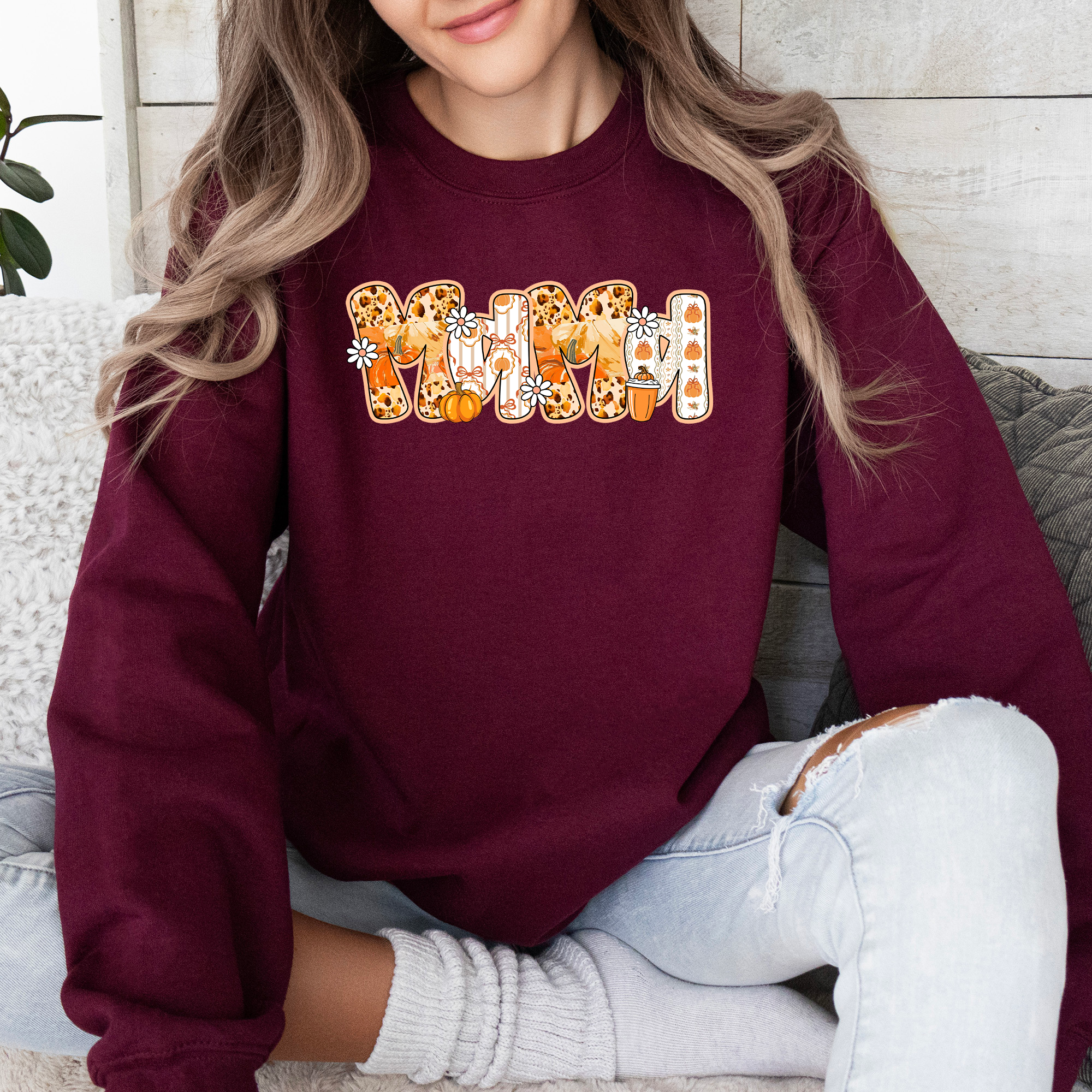 Mama Pumpkin Pattern Halloween Autumn Festive Cozy Seasonal Pumpkin Theme Sweatshirt