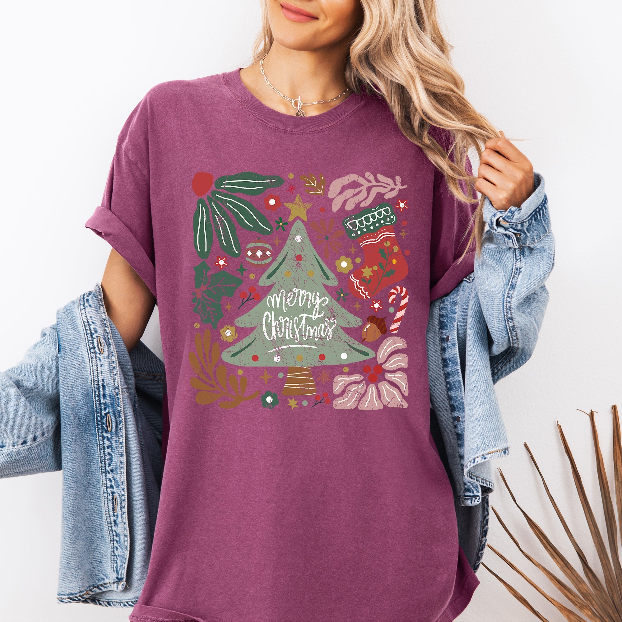 Merry Christmas Green Floral Flowers Winter Holiday Garden Motif Classic Keepsake Comfort Colors Tee