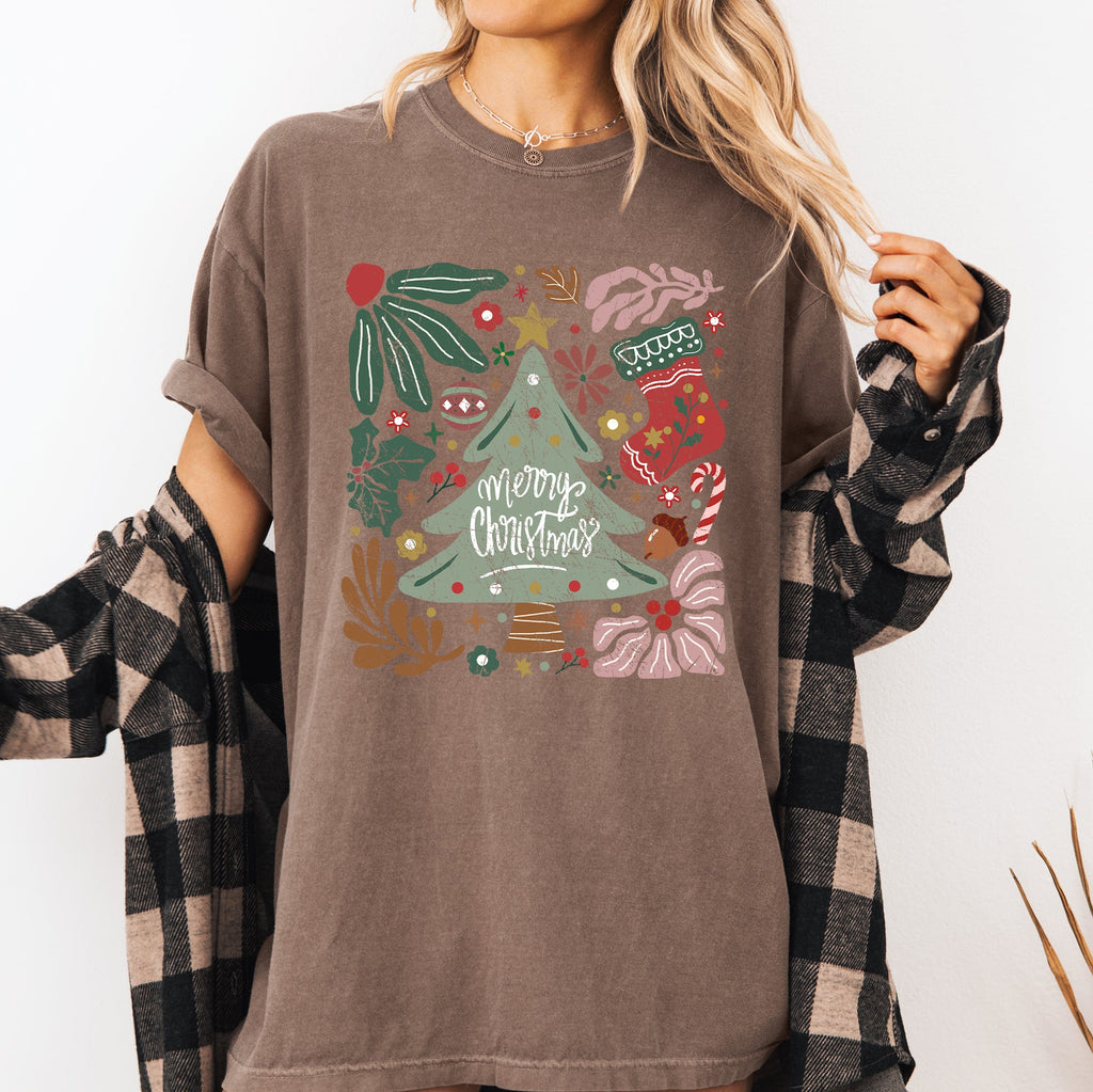 Merry Christmas Green Floral Flowers Winter Holiday Garden Motif Classic Keepsake Comfort Colors Tee
