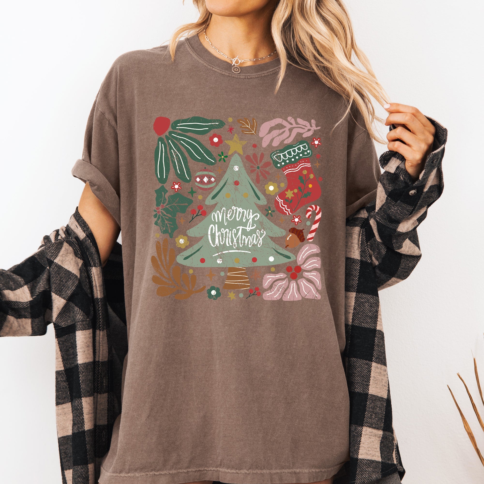 Merry Christmas Green Floral Flowers Winter Holiday Garden Motif Classic Keepsake Comfort Colors Tee