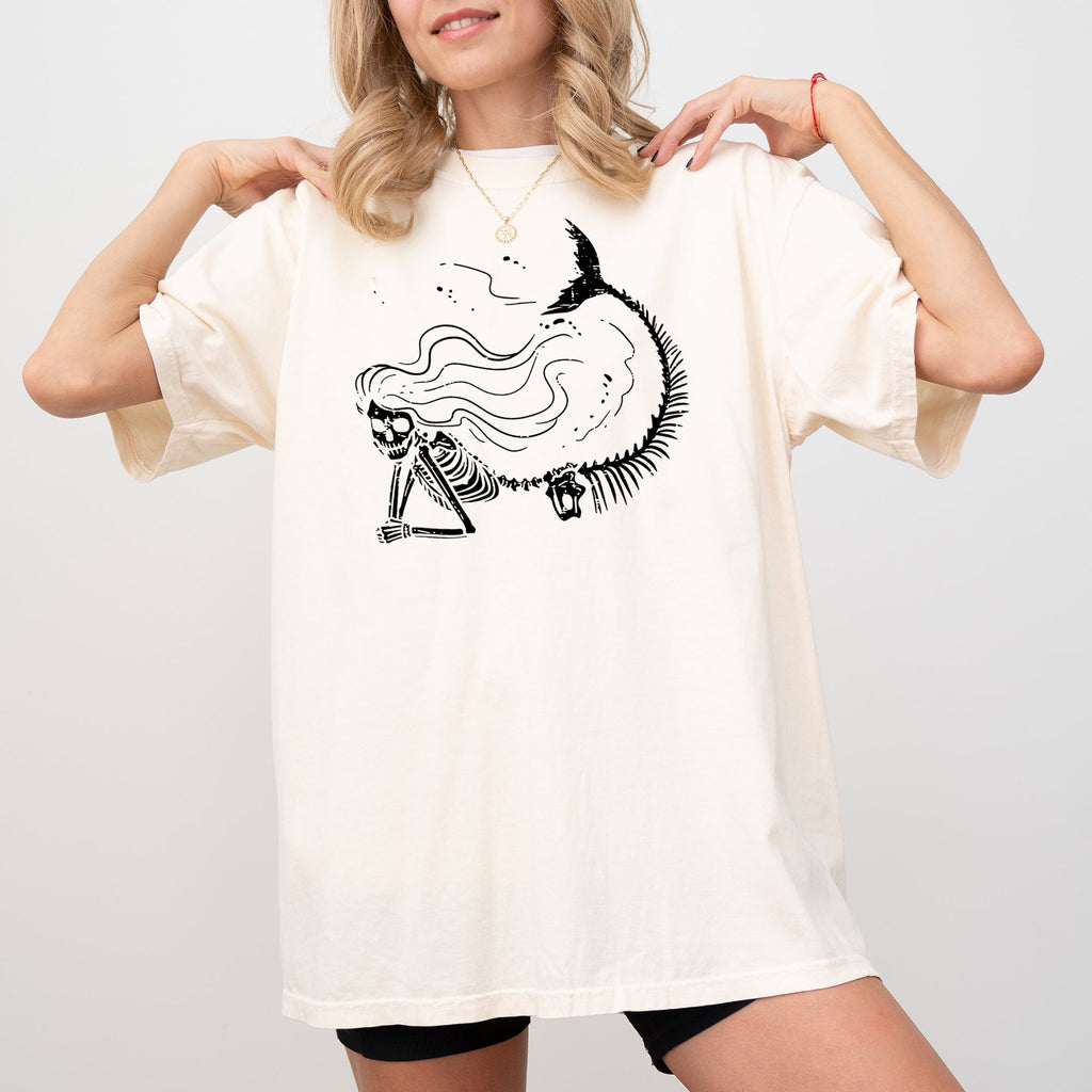 Mermaid Skeleton Ghost Witch Skull Meme Halloween Spooky Aesthetic Comfort Colors Tee