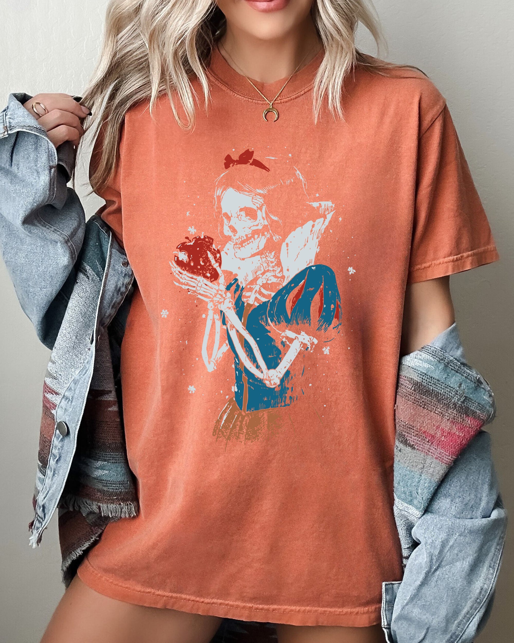 Snow White Skeleton Princess Witch Skull Spooky Aesthetic Meme Halloween Costume Comfort Colors Tee