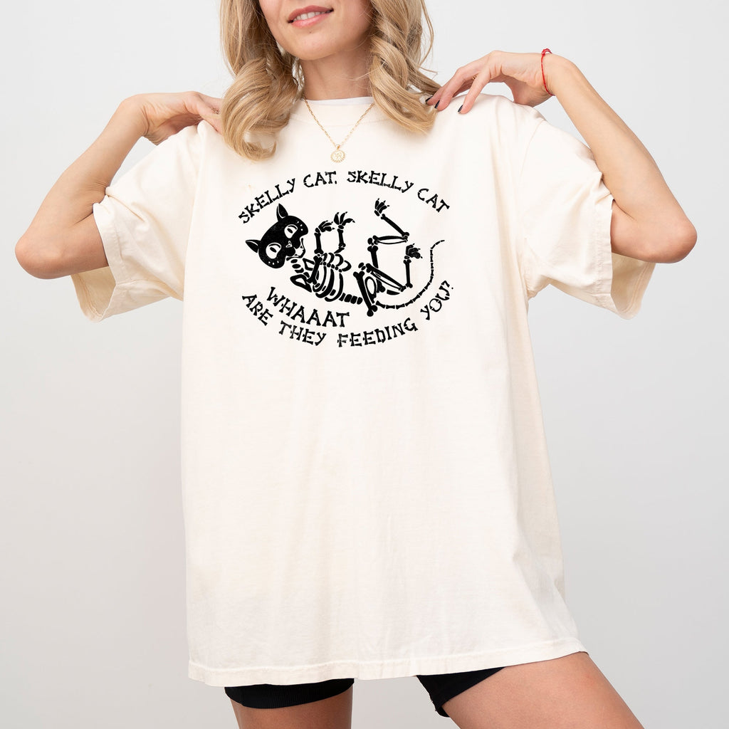 Skelly Cat Skeleton Ghost Witch Skull Spooky Aesthetic Meme Halloween Costume Comfort Colors Tee