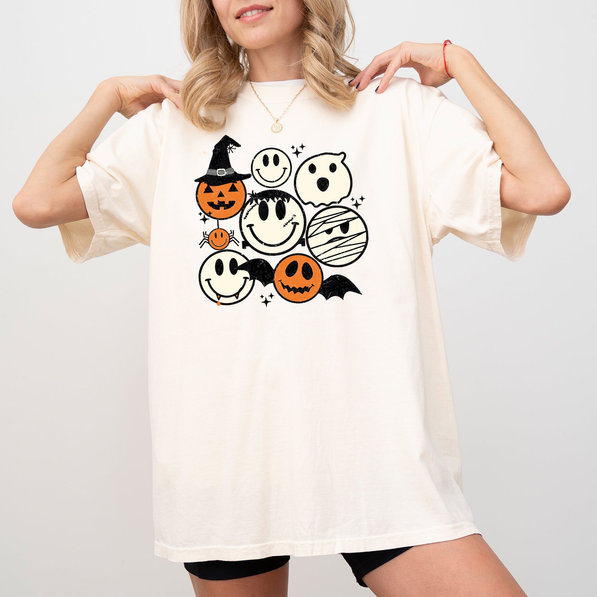 Retro Spooky Faces Halloween Skeleton Witch Skull Meme Aesthetic Comfort Colors Tee