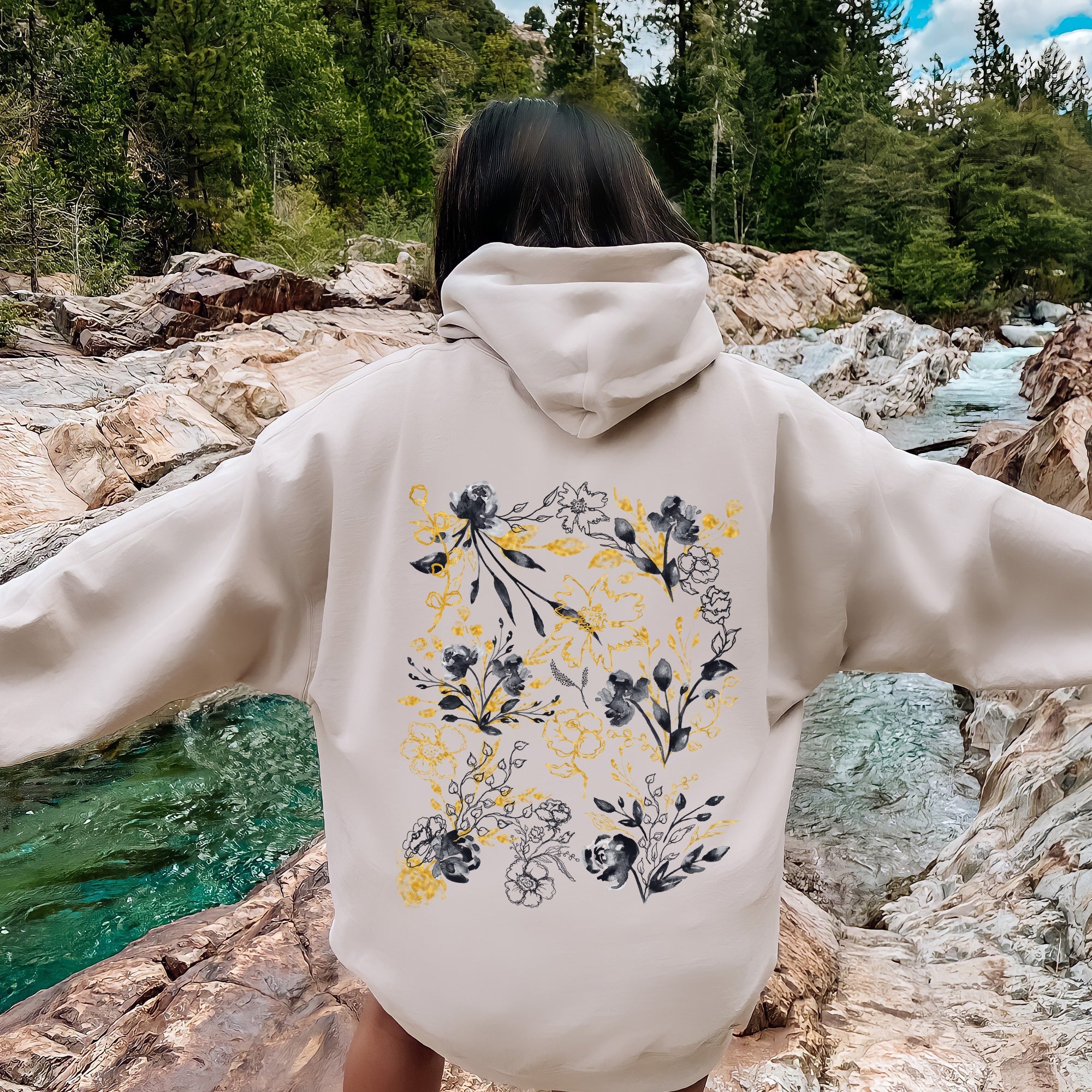 Floral Pattern Botanical Flowers Garden Bloom Woodland Baroque Motif, Petals and Evergreen Leaves Dream Design Hoodie