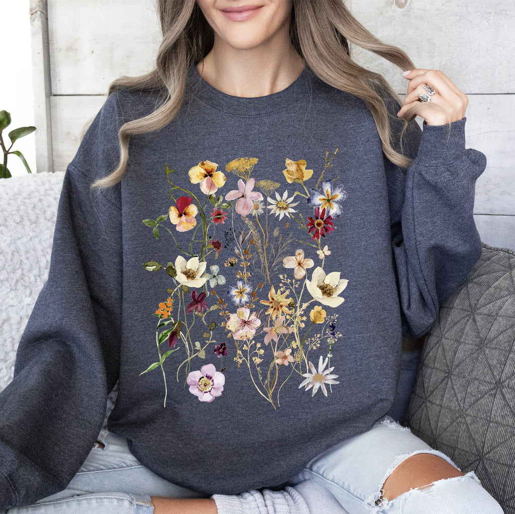 Clover Meadow Pressed Flower Botanical Print Nature Inspired Garden Floral Pattern Sweatshirt