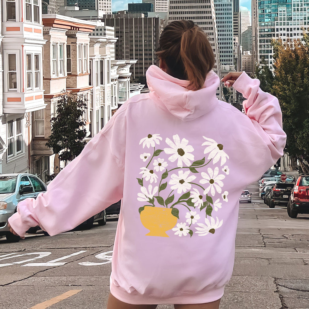 Daisies Retro Floral Design Cozy Garden Print On Soft Fleece With Vintage Vibe And Timeless Charm Hoodie