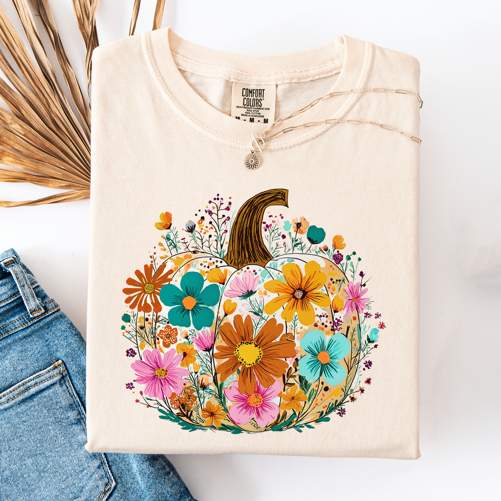 Pumpkin Floral Watercolor Leopard Print Pumpkins Bouquet Halloween Fall Comfort Colors Tee