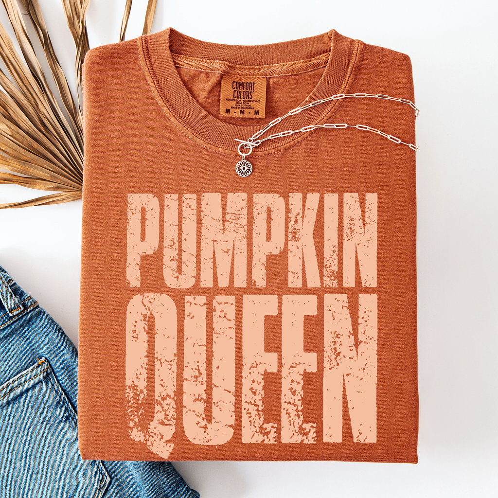 Pumpkin Queen Watercolor Leopard Print Pumpkins Bouquet Autumn Harvest Charm Comfort Colors Tee