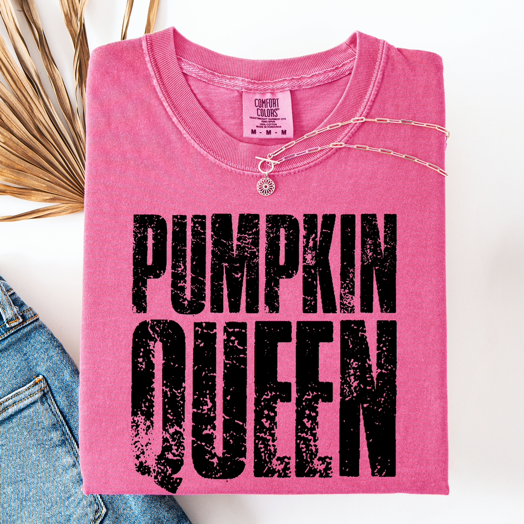 Pumpkin Queen Watercolor Leopard Print Pumpkins Bouquet Autumn Harvest Charm Comfort Colors Tee